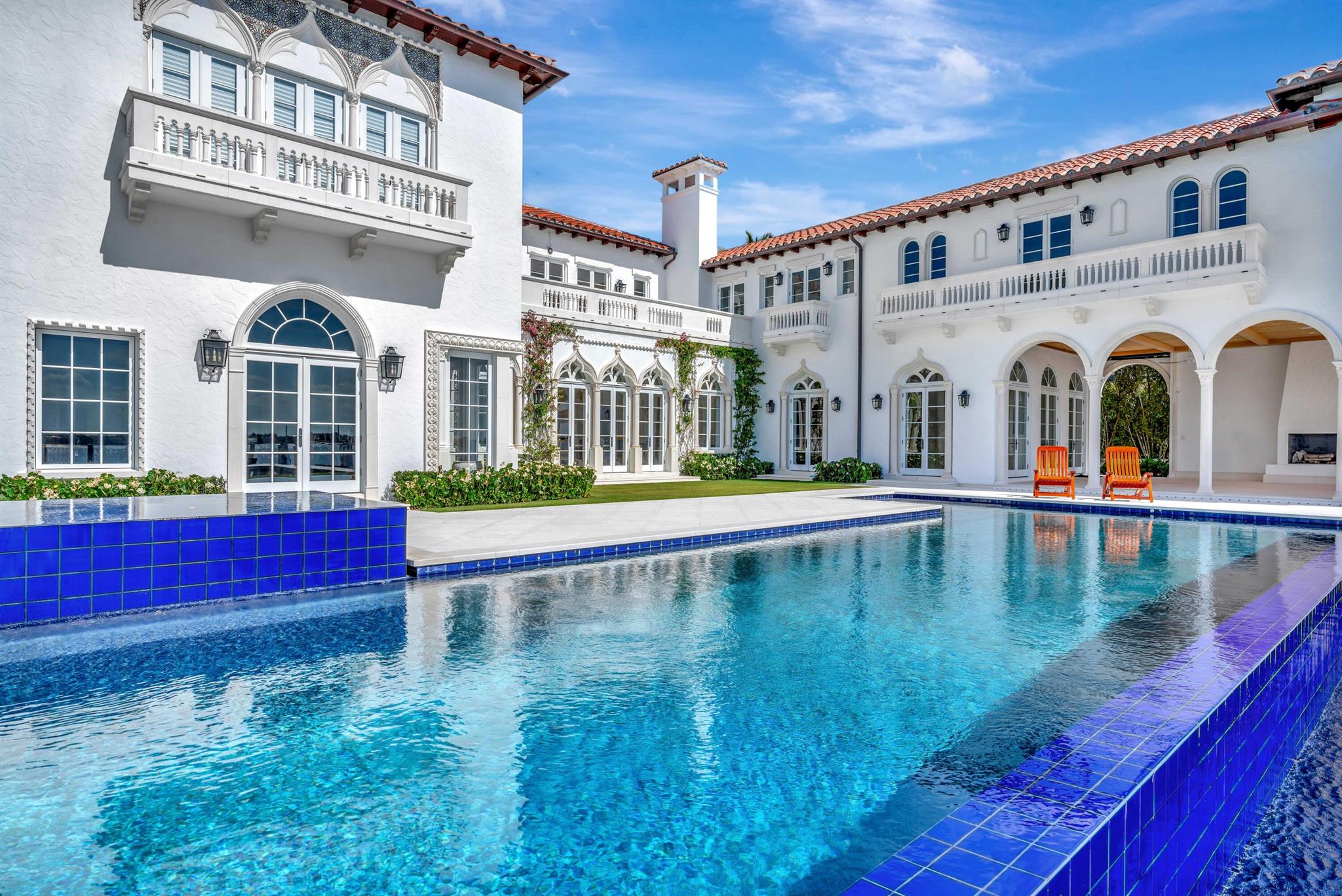 800 S County Rd Palm Beach, FL 33480