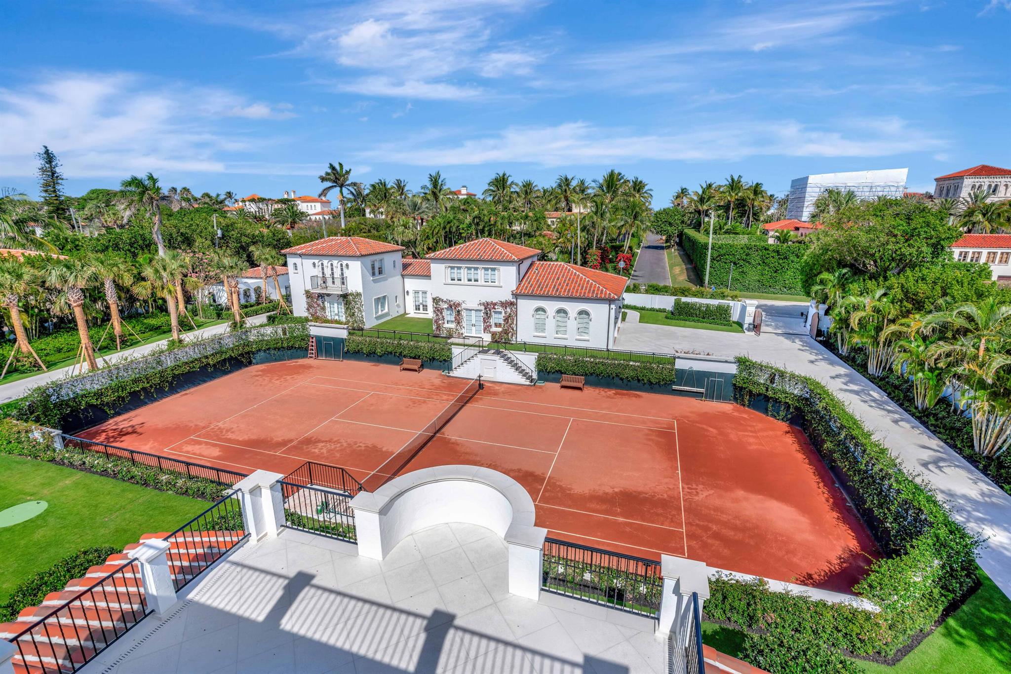 800 S County Rd Palm Beach, FL 33480