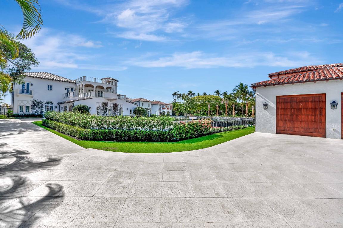 800 S County Palm Beach, FL 33480