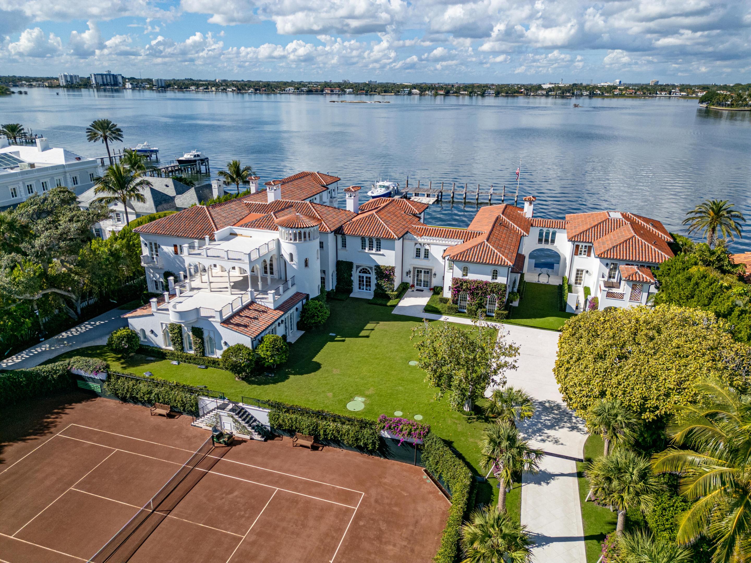 800 S County Palm Beach, FL 33480
