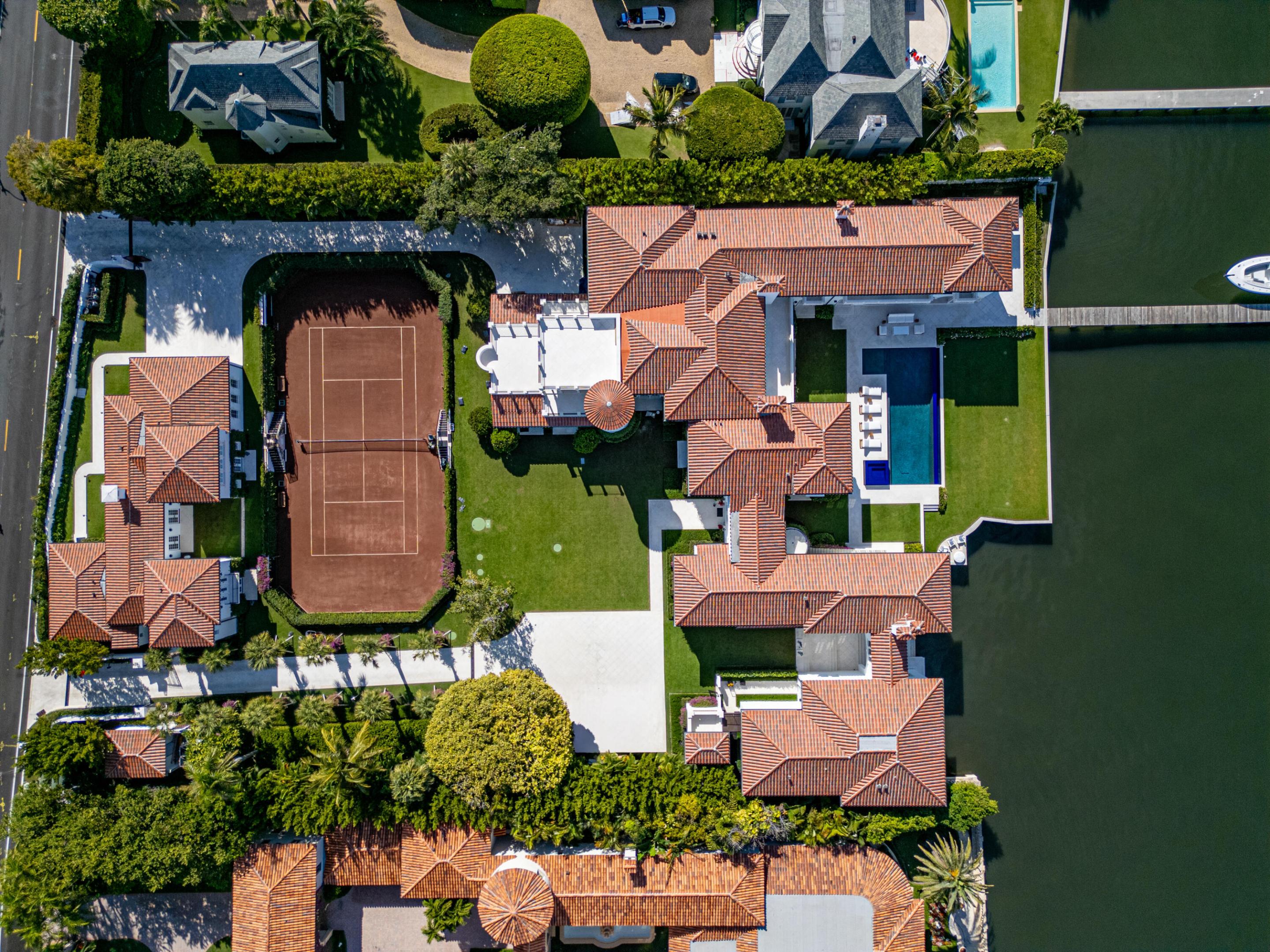 800 S County Rd Palm Beach, FL 33480