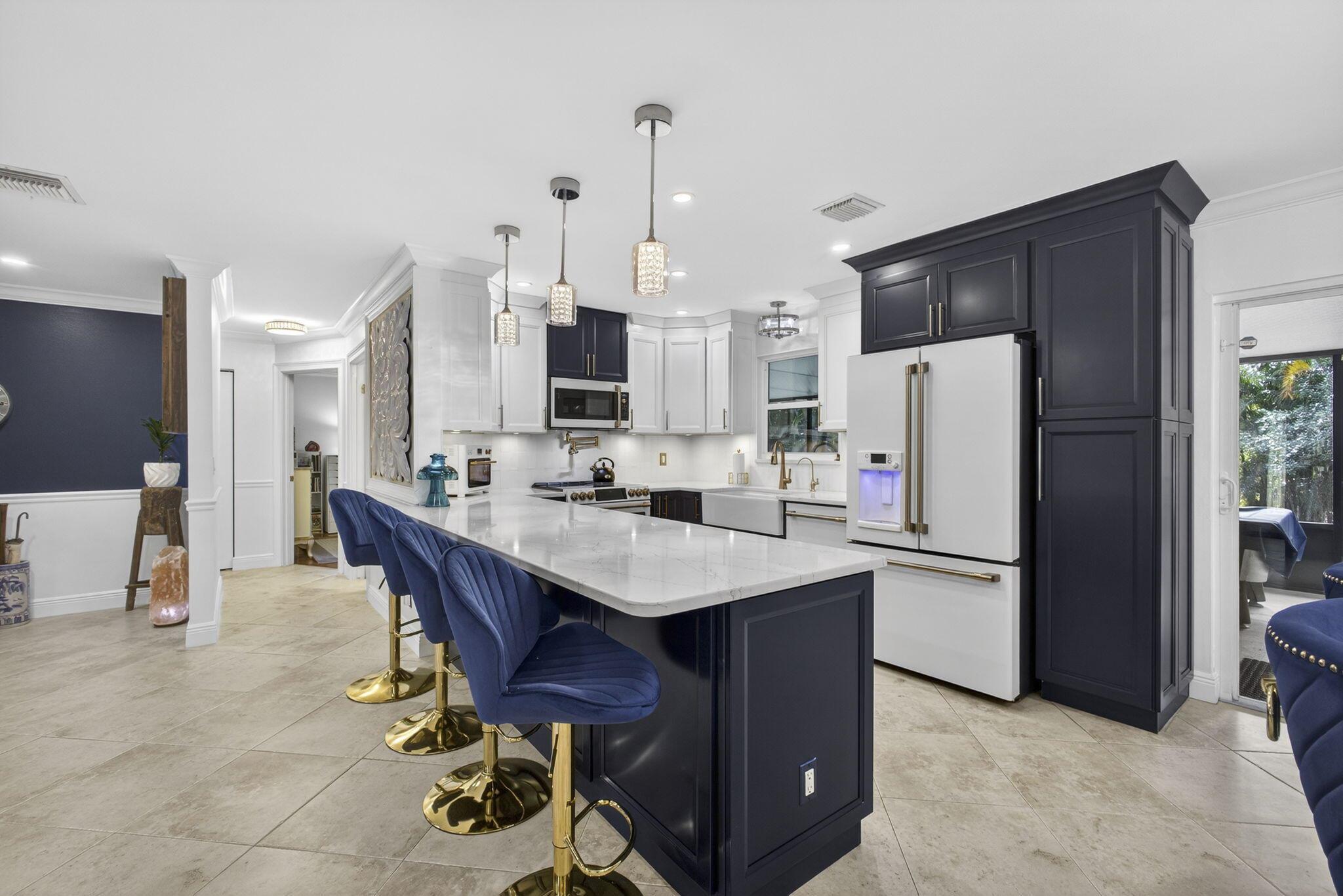 17152 W Sycamore Dr Loxahatchee, FL 33470