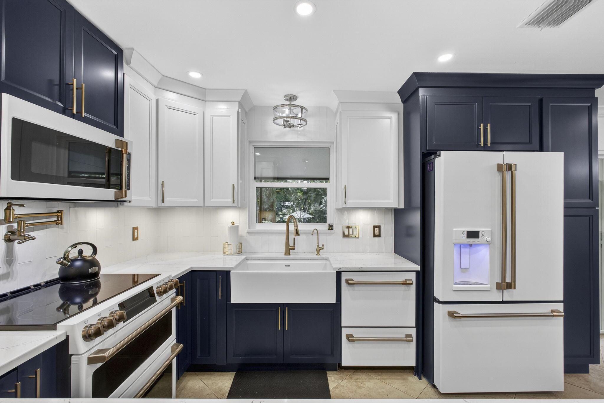 17152 W Sycamore Dr Loxahatchee, FL 33470