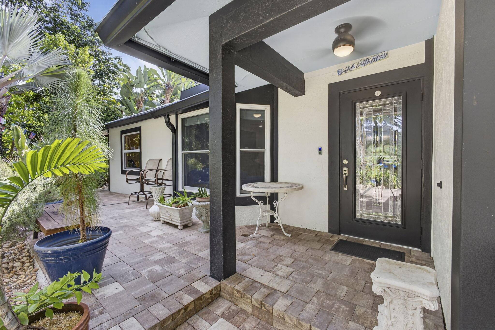 17152 W Sycamore Dr Loxahatchee, FL 33470