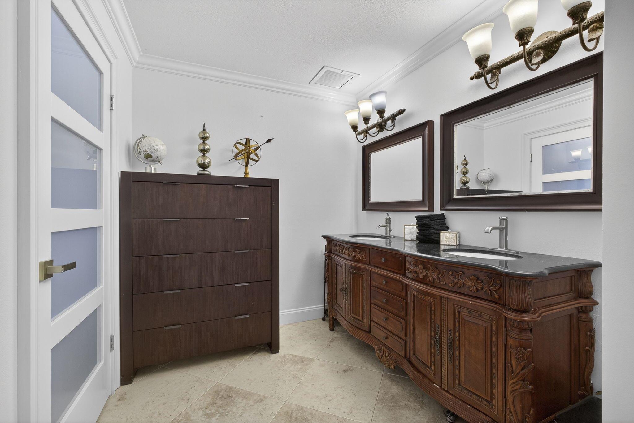 17152 W Sycamore Dr Loxahatchee, FL 33470