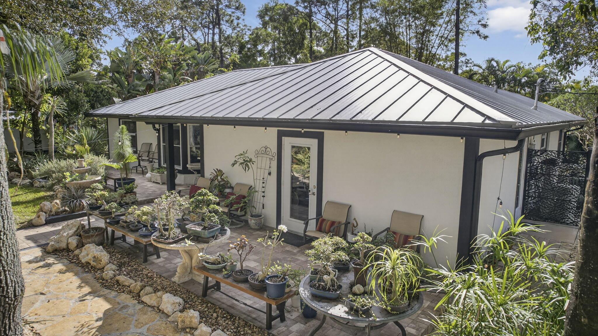 17152 W Sycamore Dr Loxahatchee, FL 33470