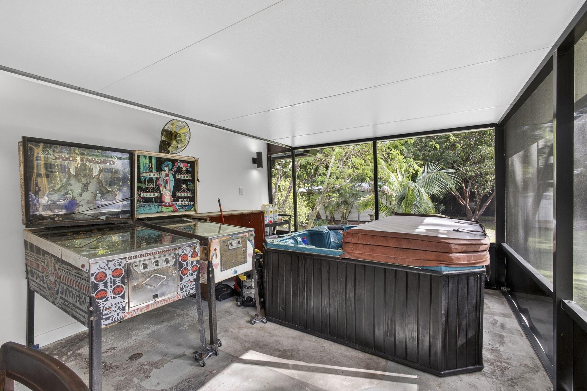 17152 W Sycamore Dr Loxahatchee, FL 33470