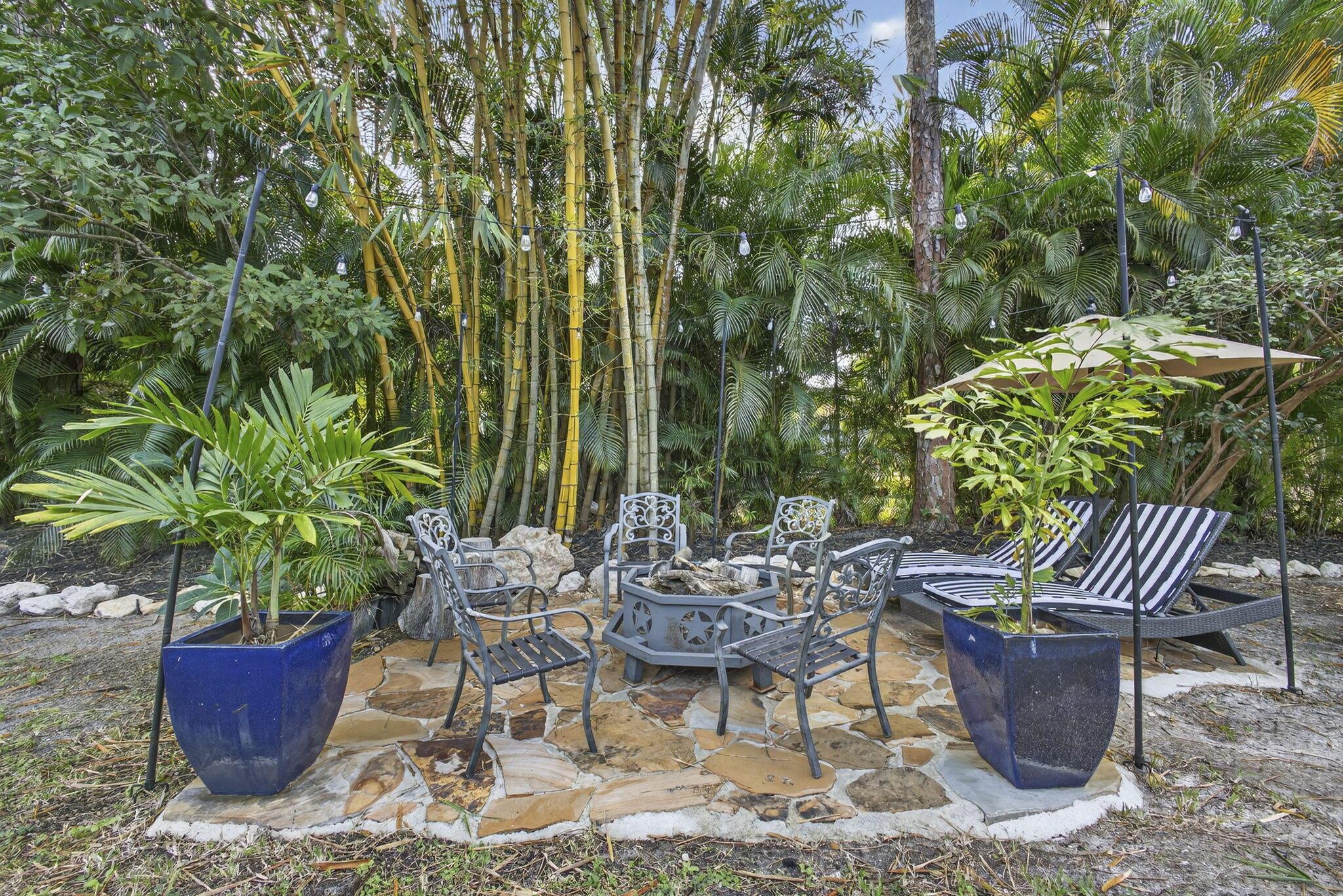 17152 W Sycamore Dr Loxahatchee, FL 33470