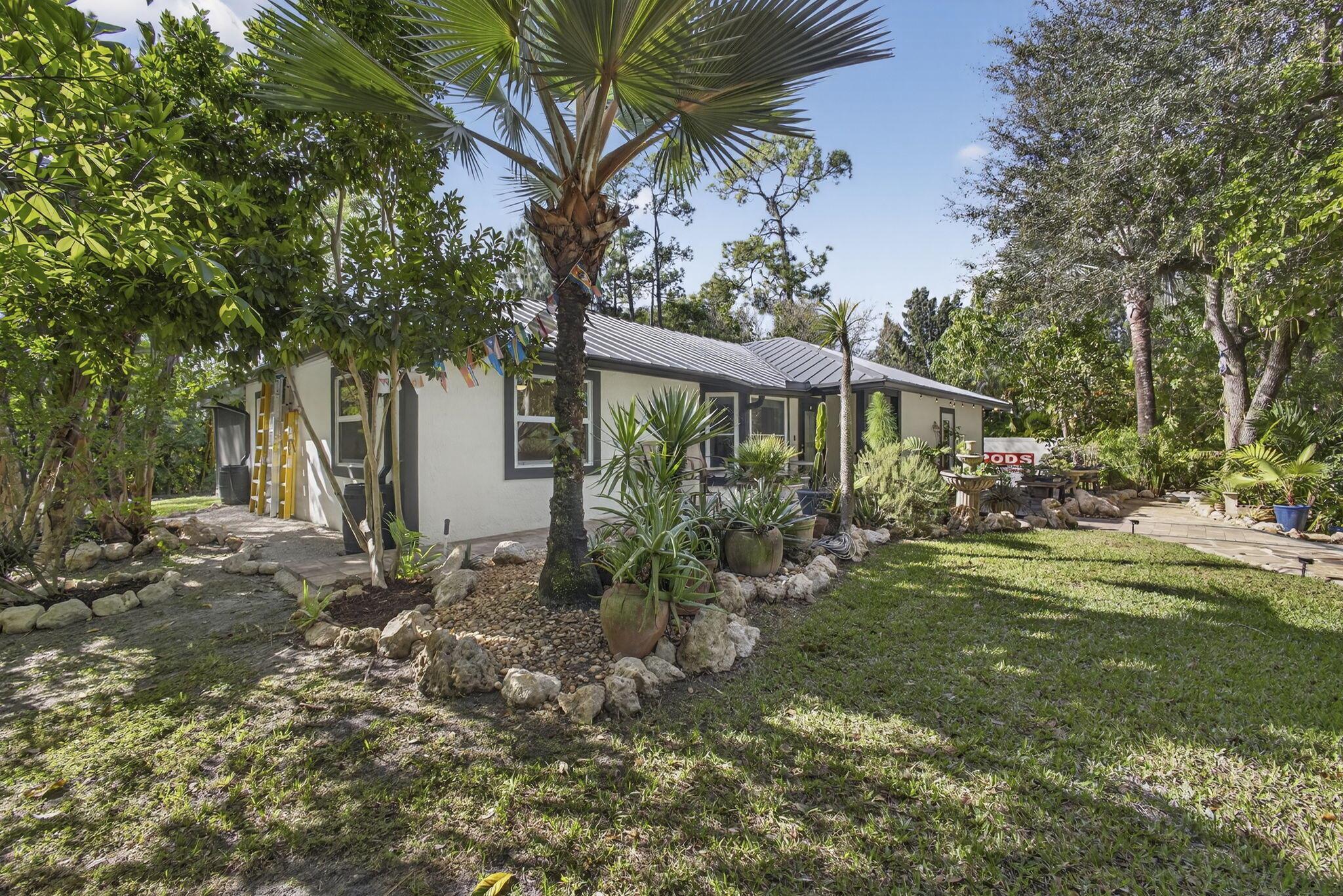 17152 W Sycamore Dr Loxahatchee, FL 33470