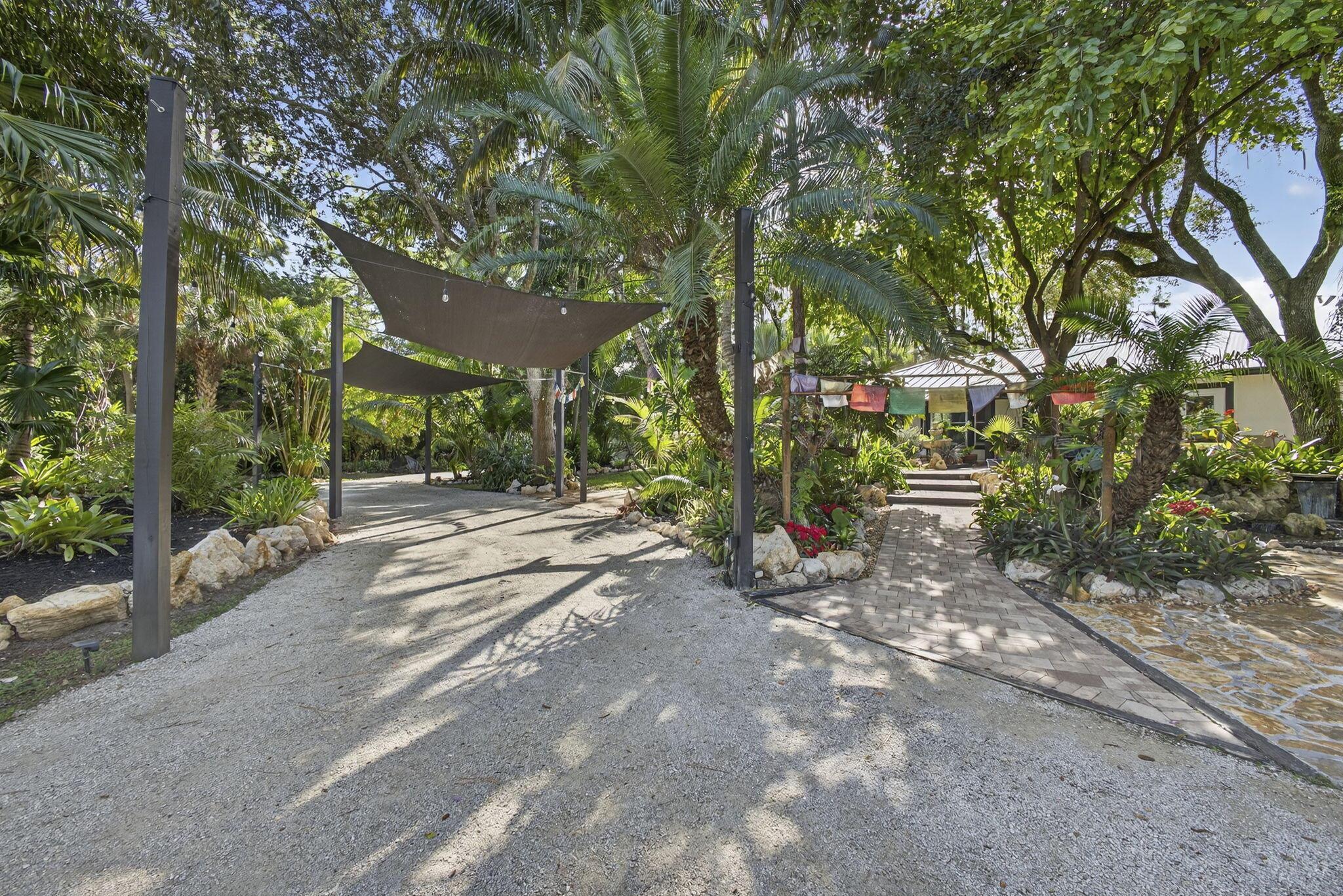 17152 W Sycamore Dr Loxahatchee, FL 33470