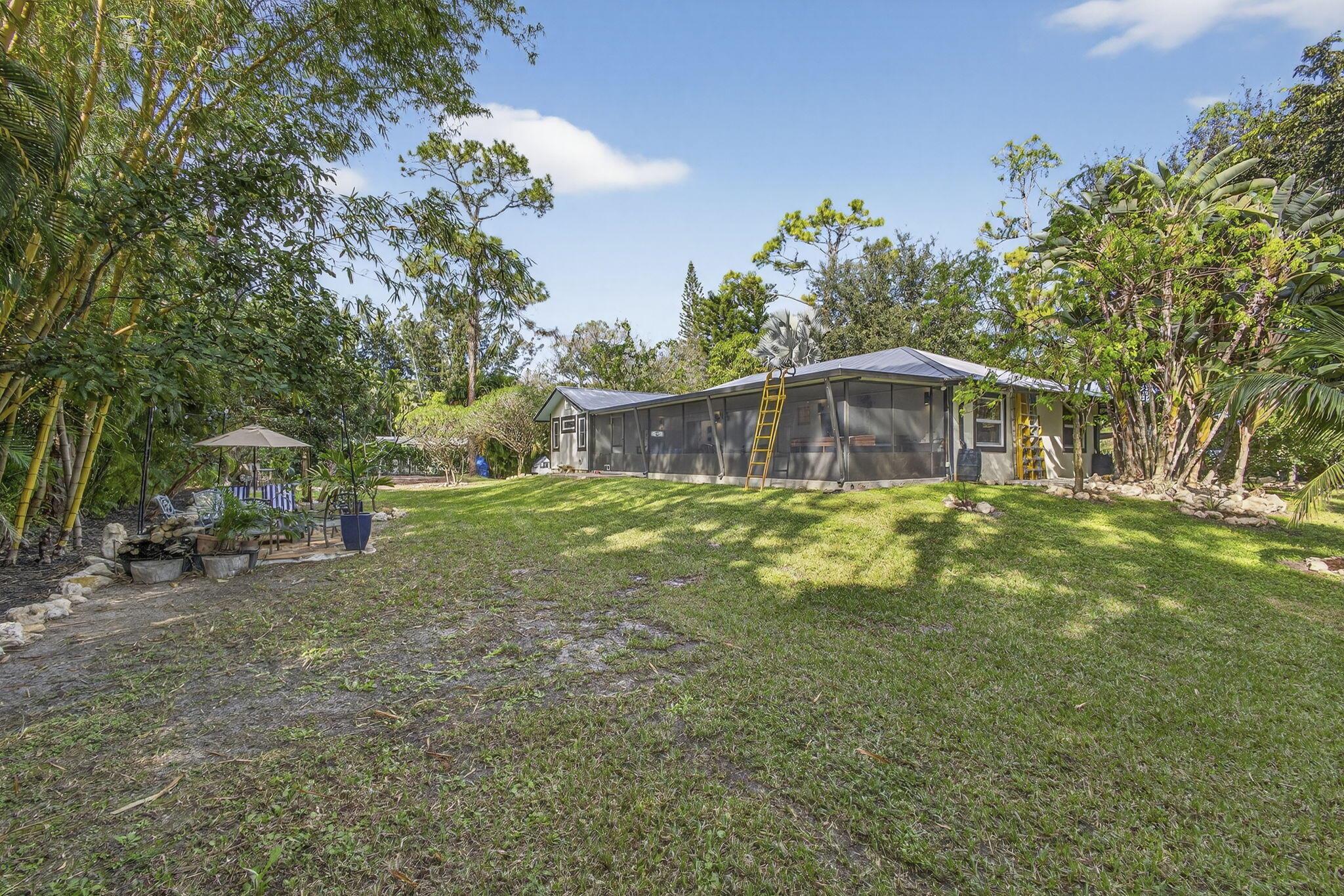 17152 W Sycamore Dr Loxahatchee, FL 33470