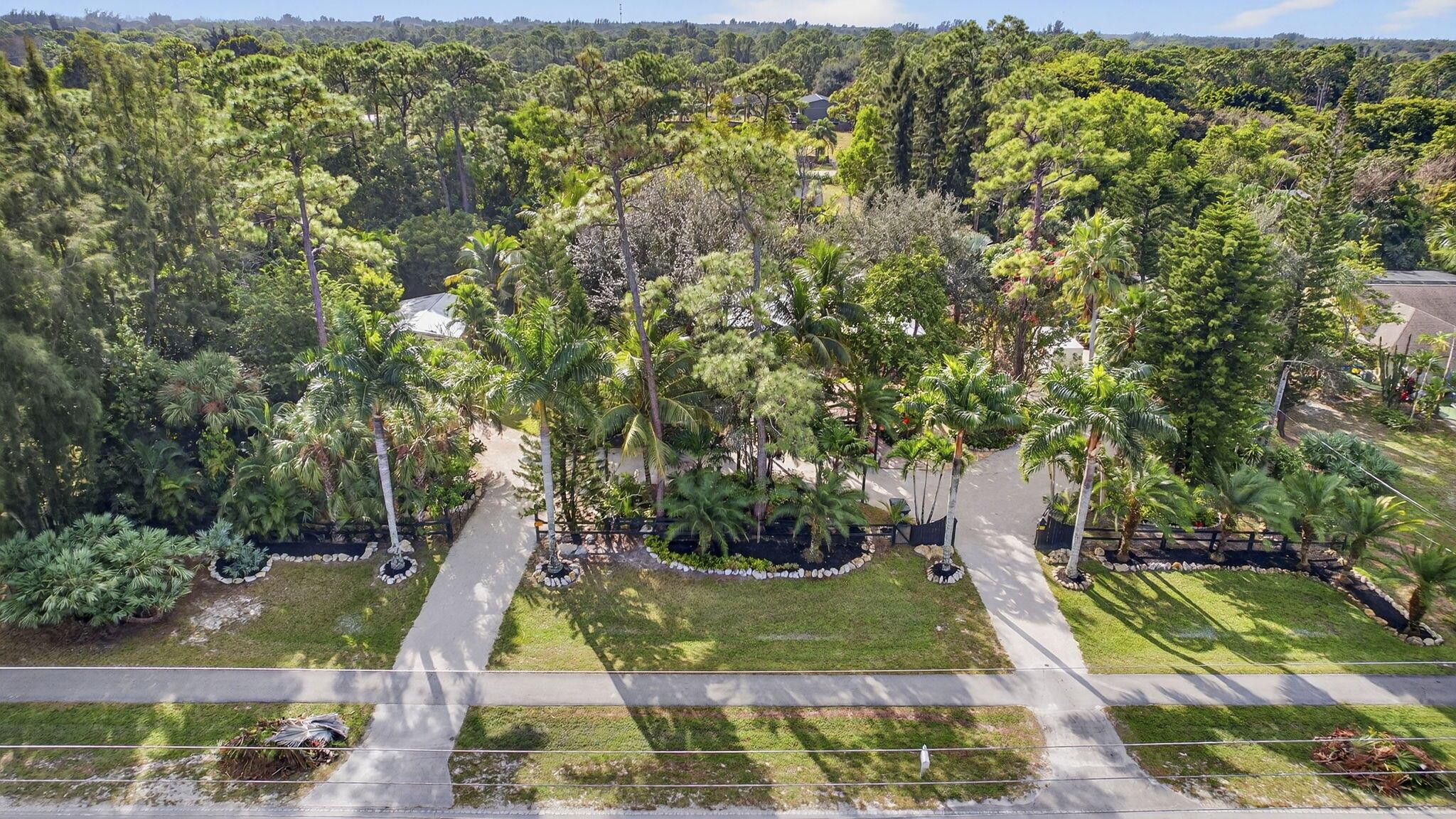 17152 W Sycamore Dr Loxahatchee, FL 33470