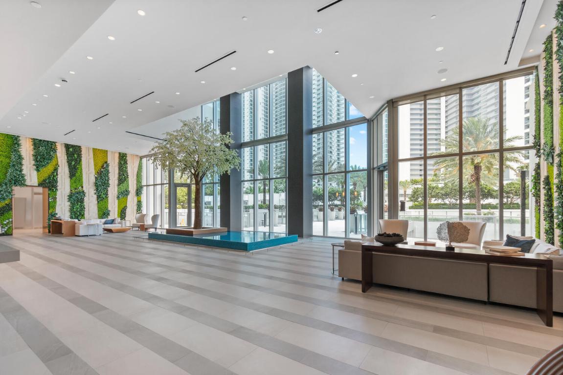 image Paramount Miami Worldcenter16