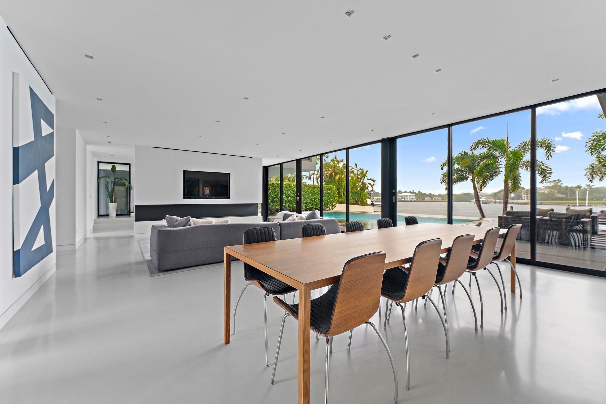 5706 Holly Jupiter, FL 33458