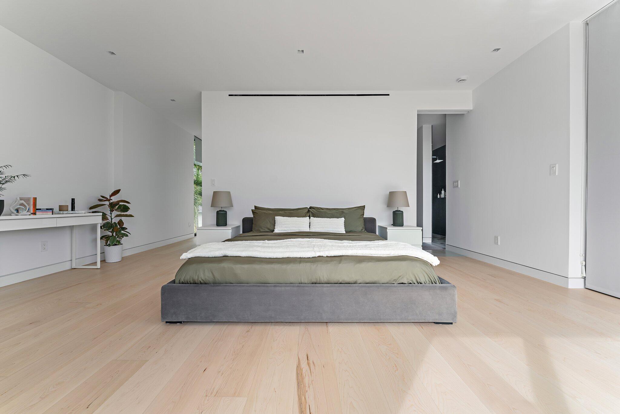 5706 Holly Jupiter, FL 33458