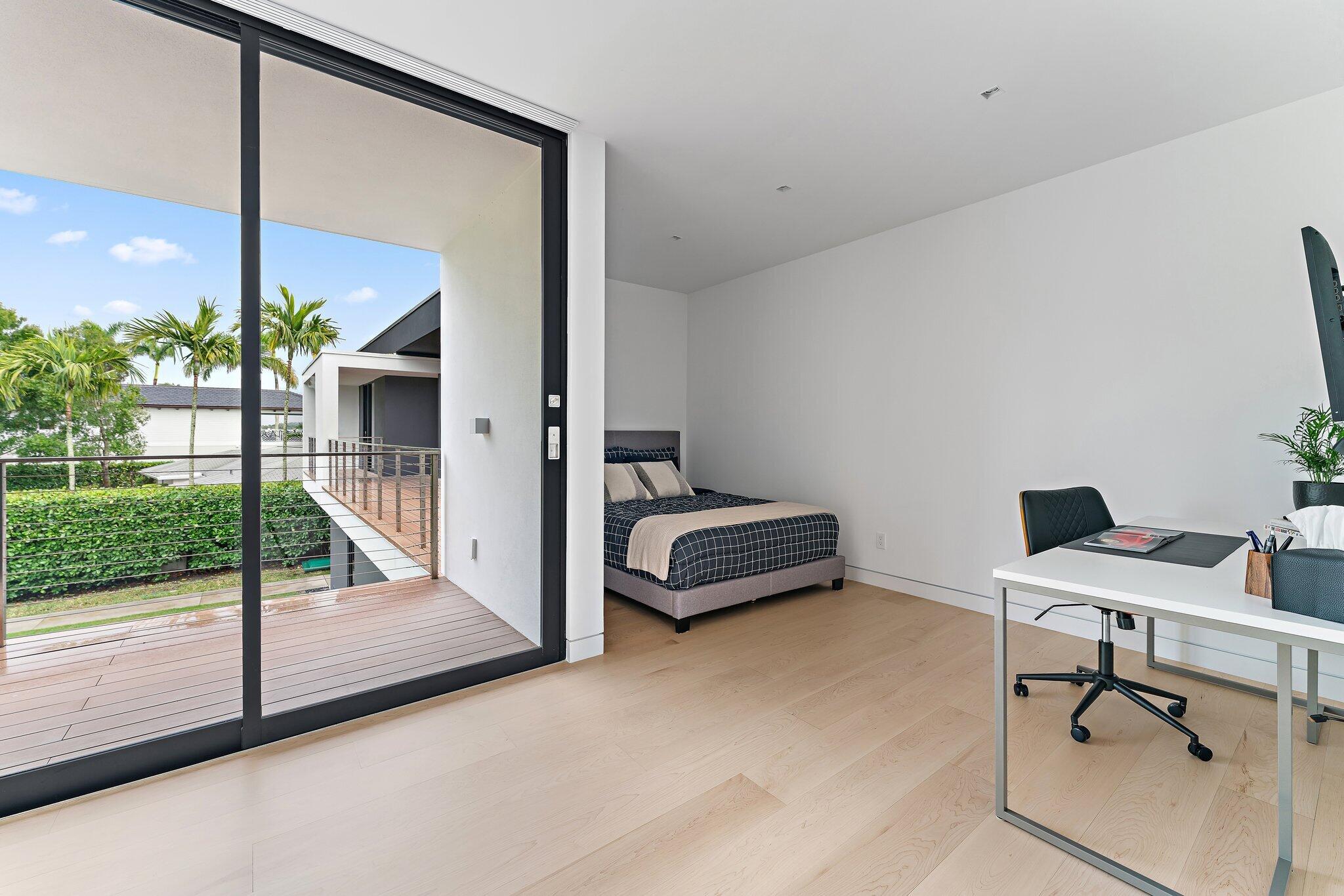 5706 Holly Jupiter, FL 33458