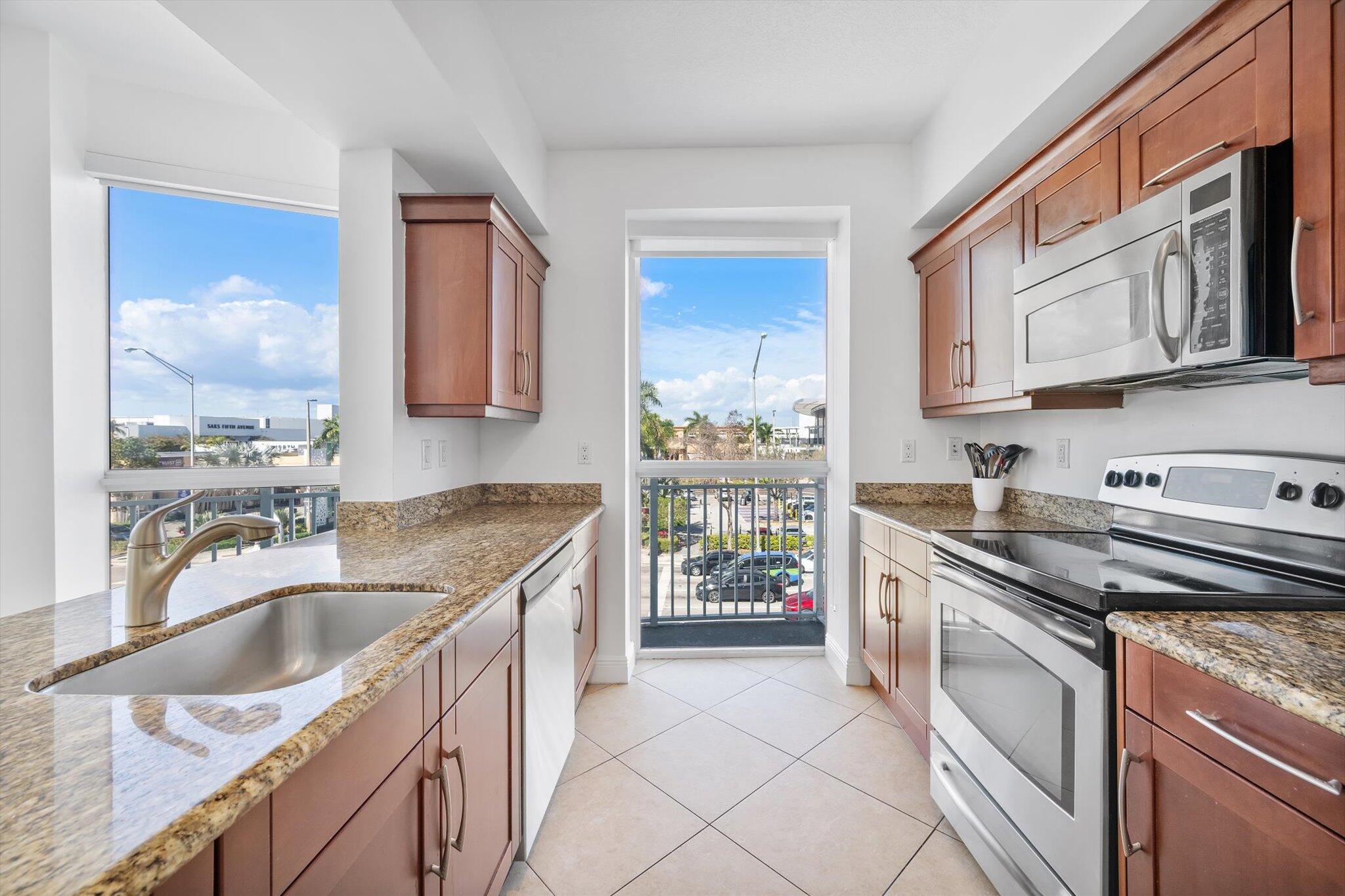 7270 SW 88th #B203 Miami, FL 33156