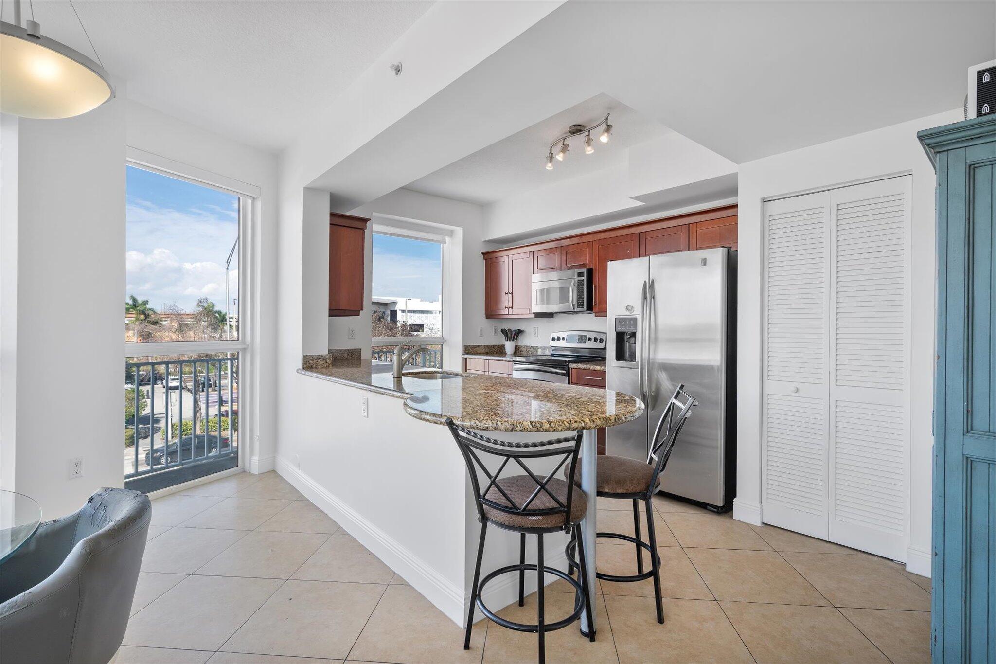 7270 SW 88th #B203 Miami, FL 33156