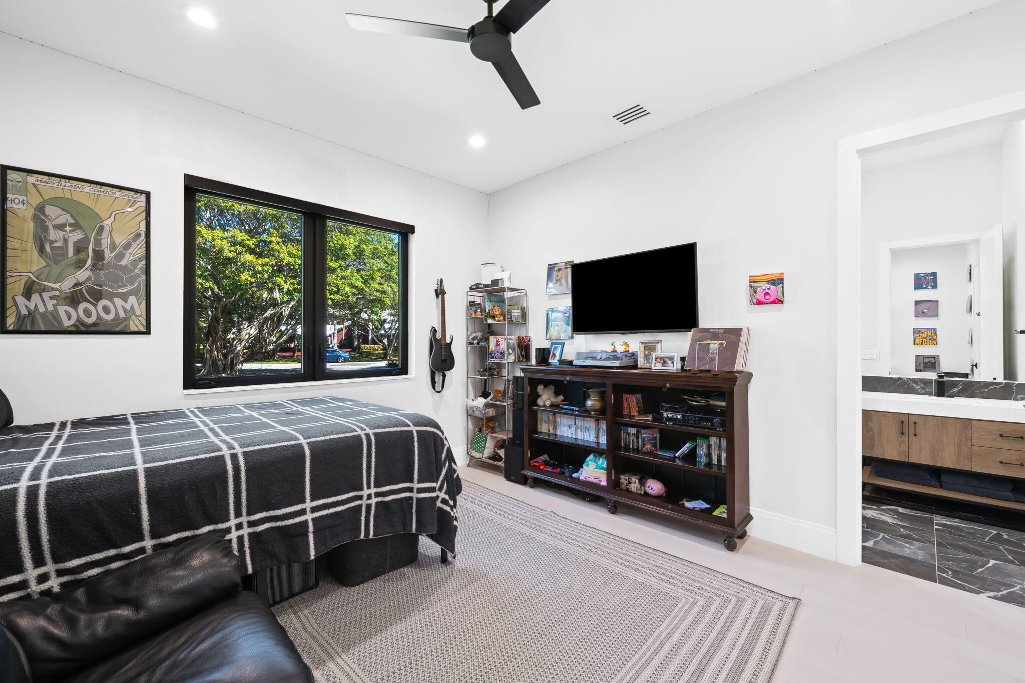 18338 Guardiann Boca Raton, FL 33496