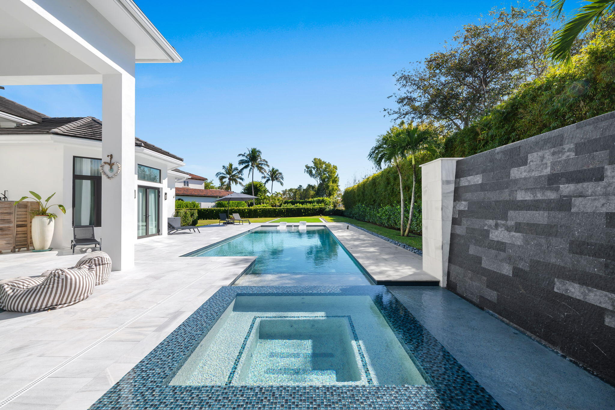 18338 Guardiann Boca Raton, FL 33496