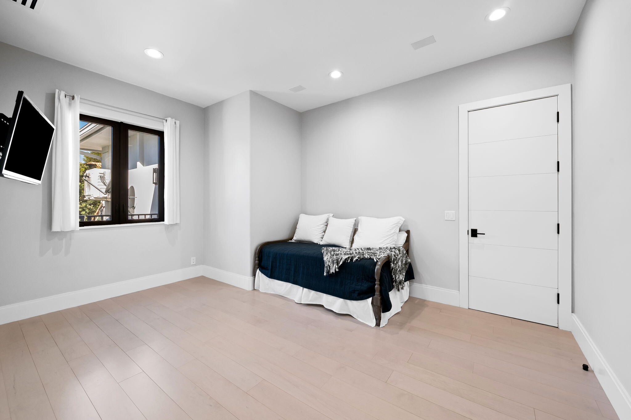 18338 Guardiann Boca Raton, FL 33496