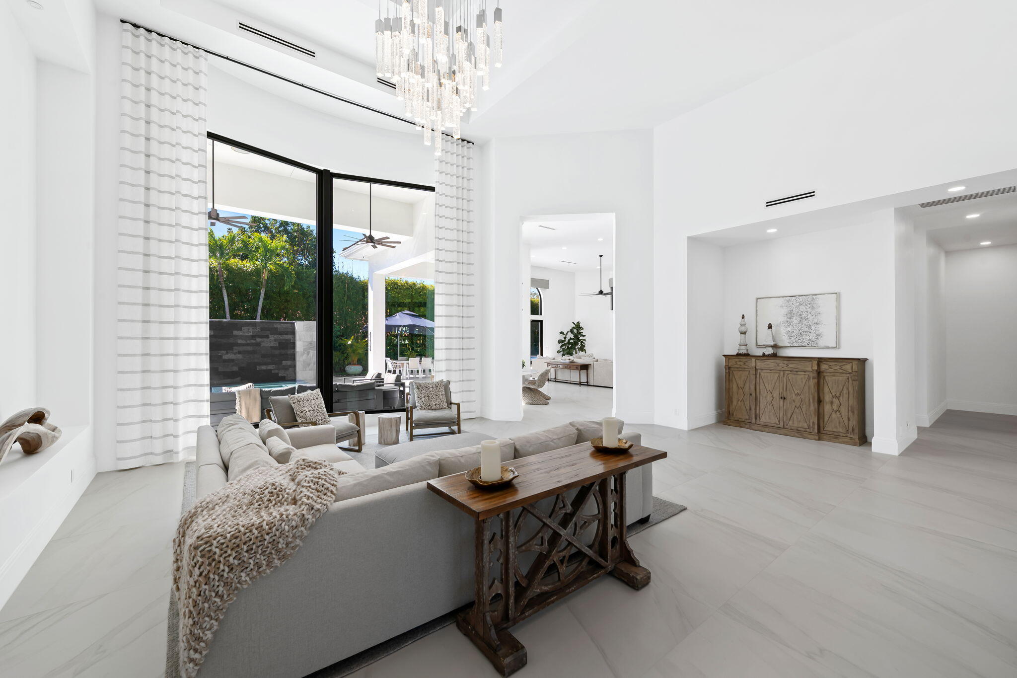 18338 Guardiann Boca Raton, FL 33496