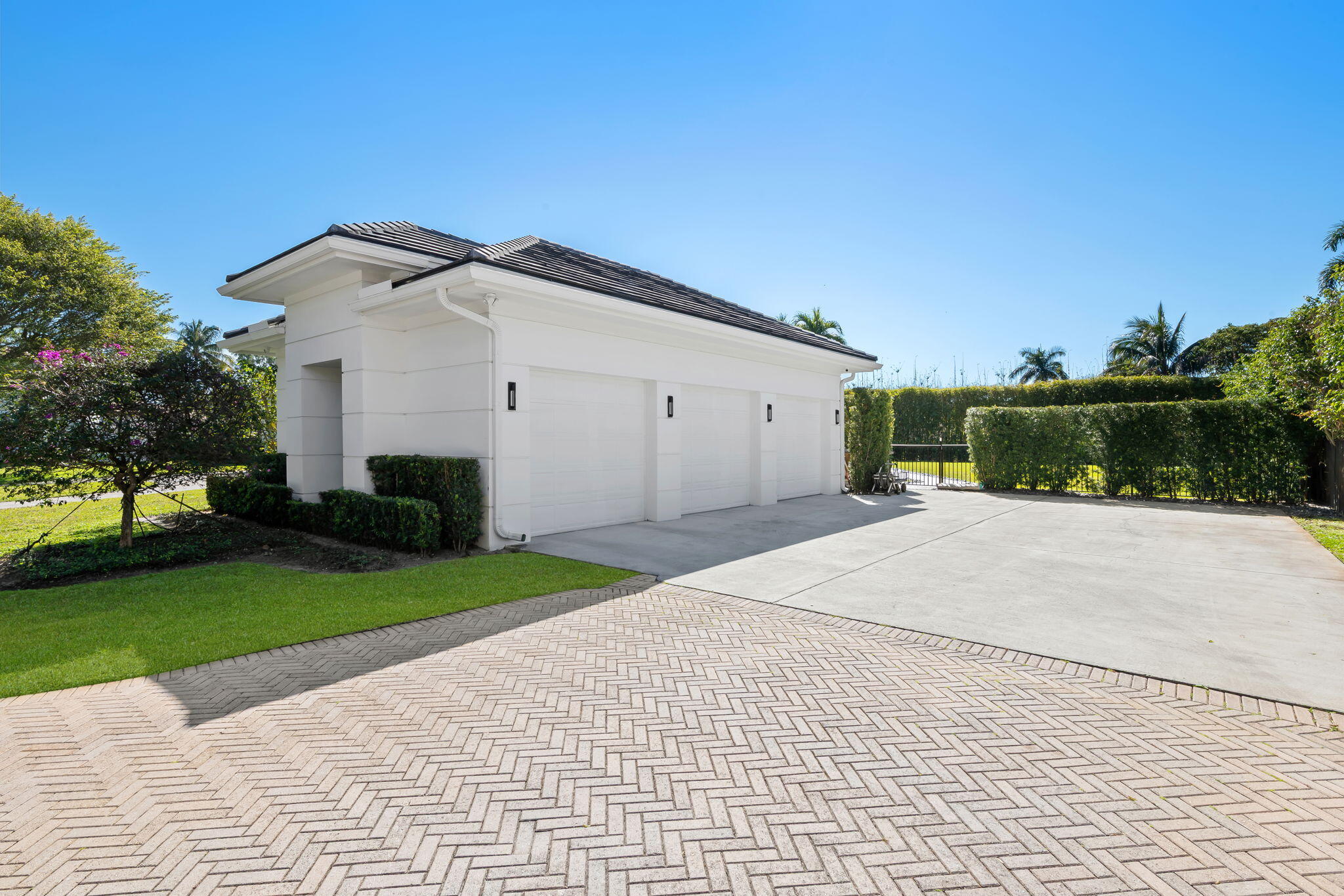 18338 Guardiann Boca Raton, FL 33496