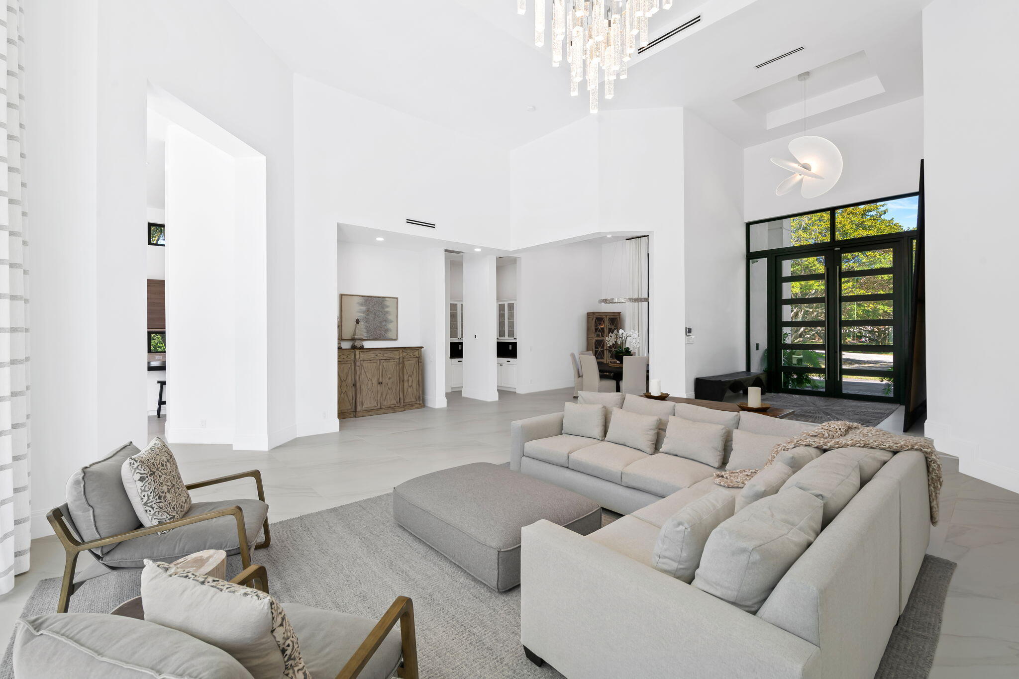 18338 Guardiann Boca Raton, FL 33496