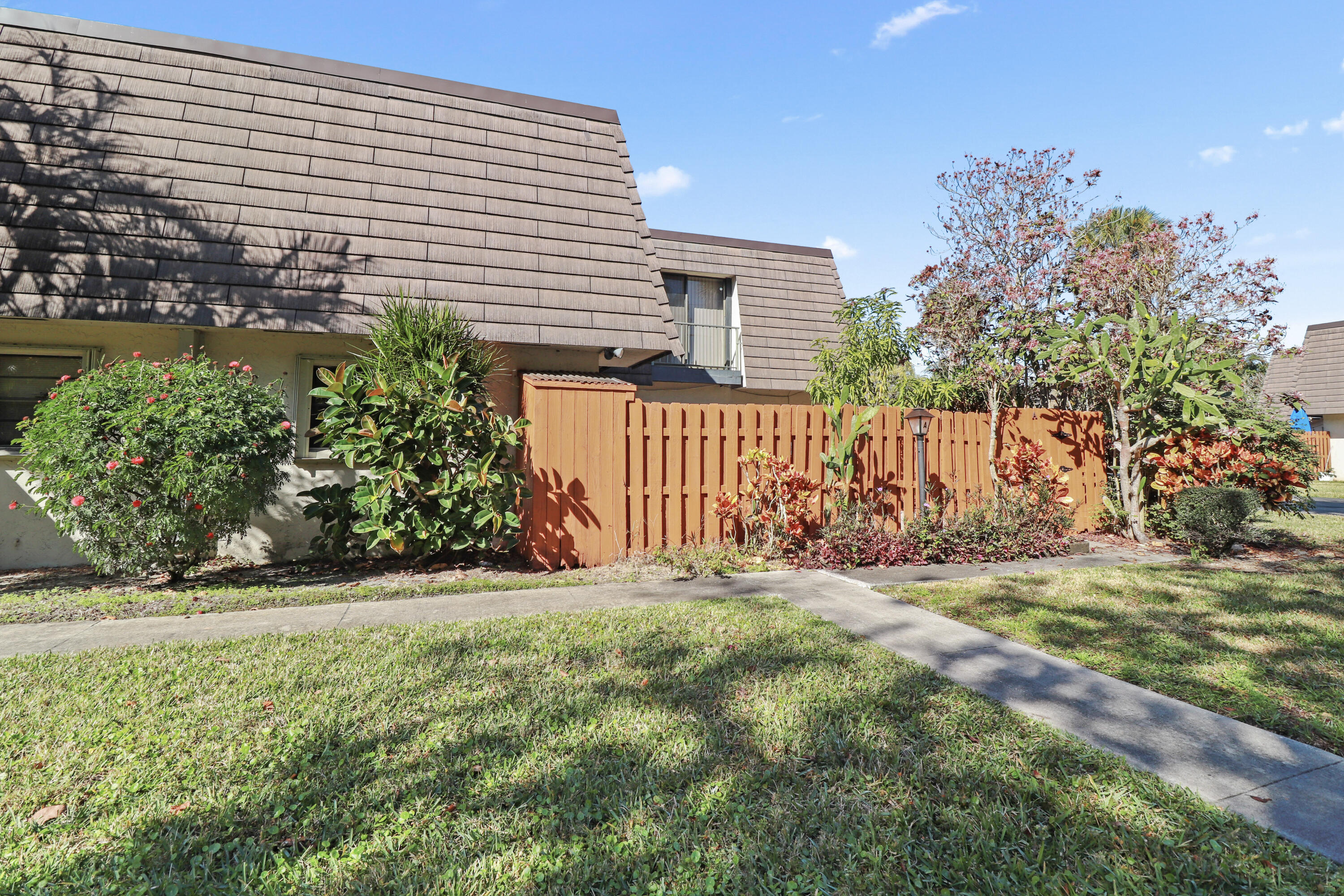 326 Jupiter Lks #2314a