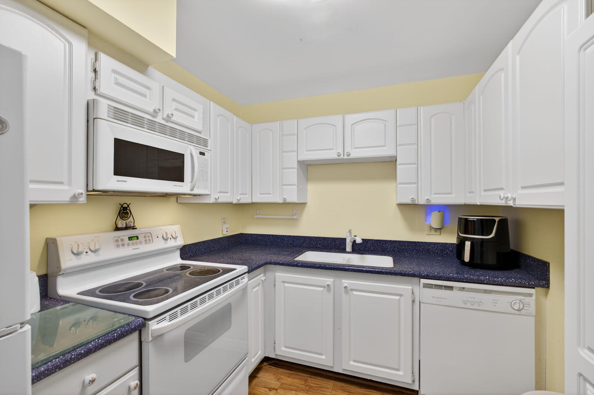 336 Golfview #207 North Palm Beach, FL 33408