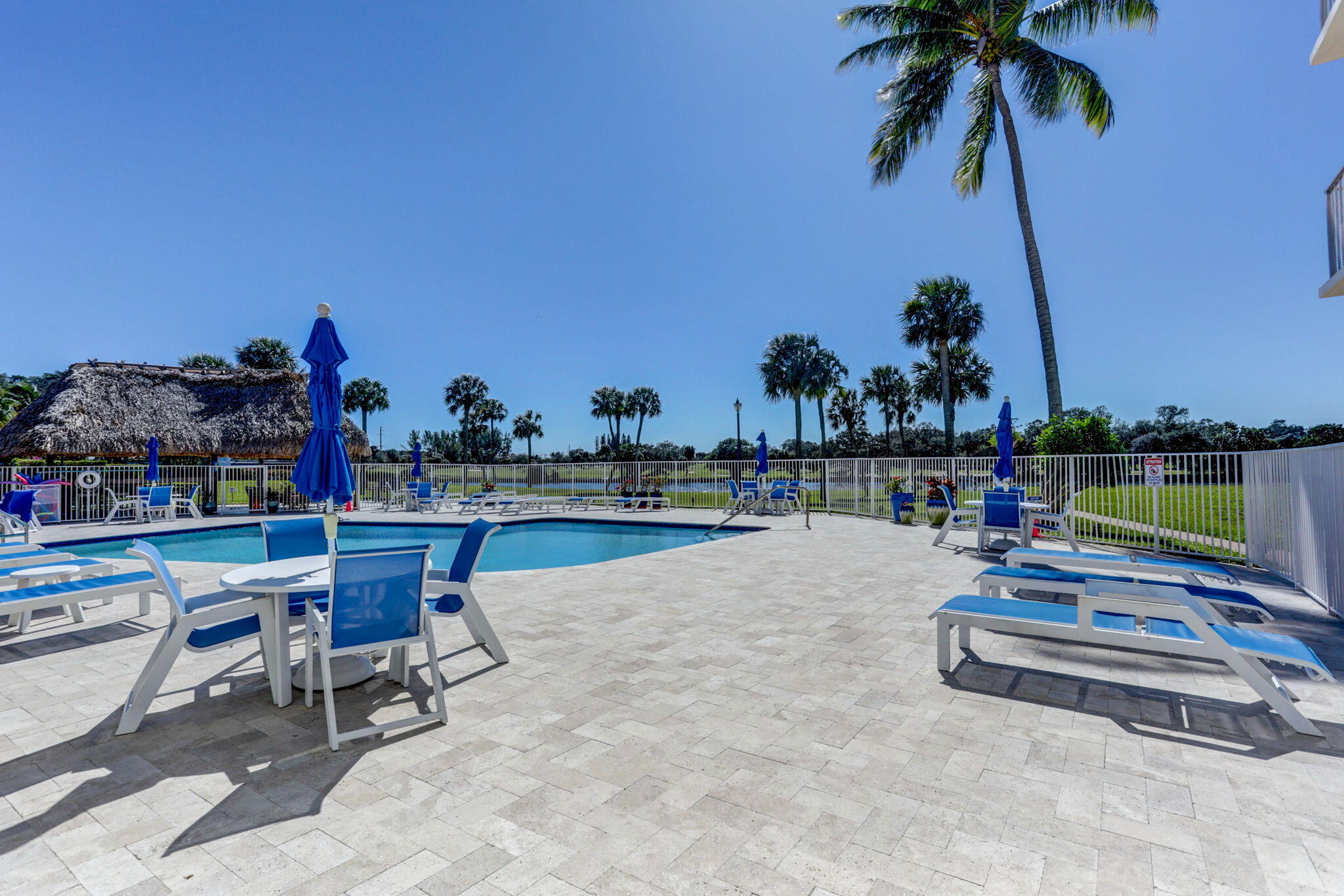 336 Golfview #207 North Palm Beach, FL 33408