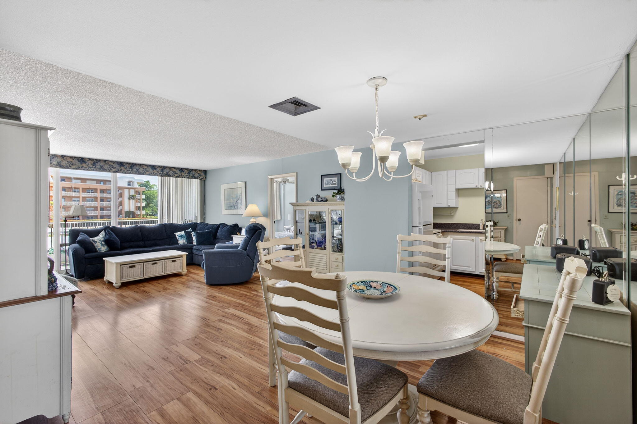 336 Golfview #207 North Palm Beach, FL 33408