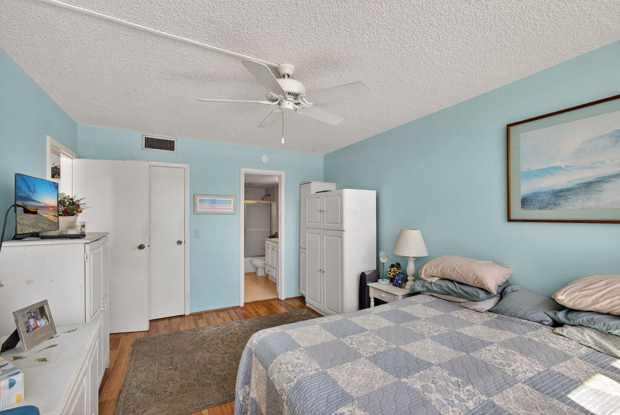 336 Golfview #207 North Palm Beach, FL 33408