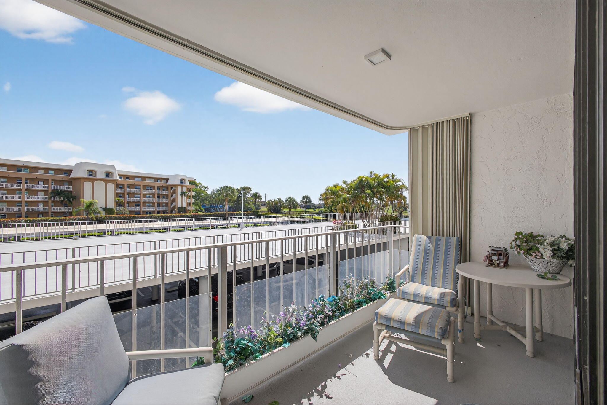 336 Golfview #207 North Palm Beach, FL 33408