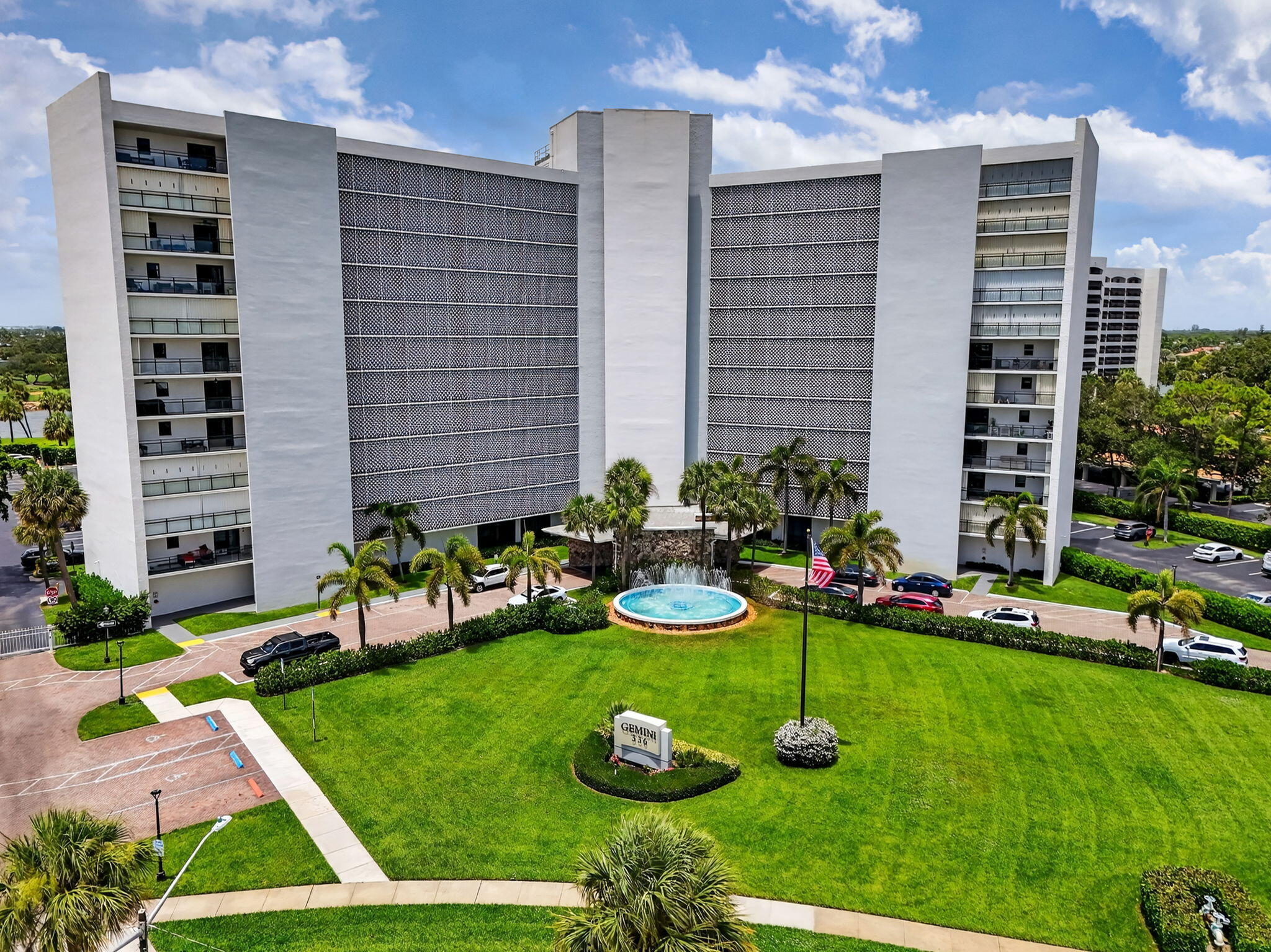 336 Golfview #207 North Palm Beach, FL 33408