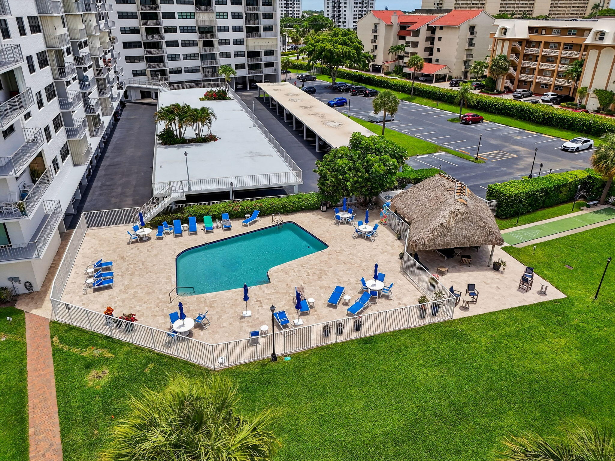 336 Golfview #207 North Palm Beach, FL 33408