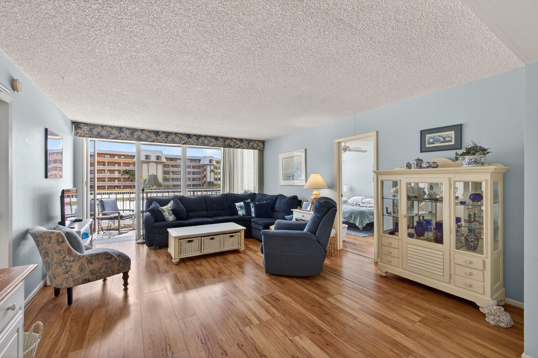 336 Golfview #207 North Palm Beach, FL 33408