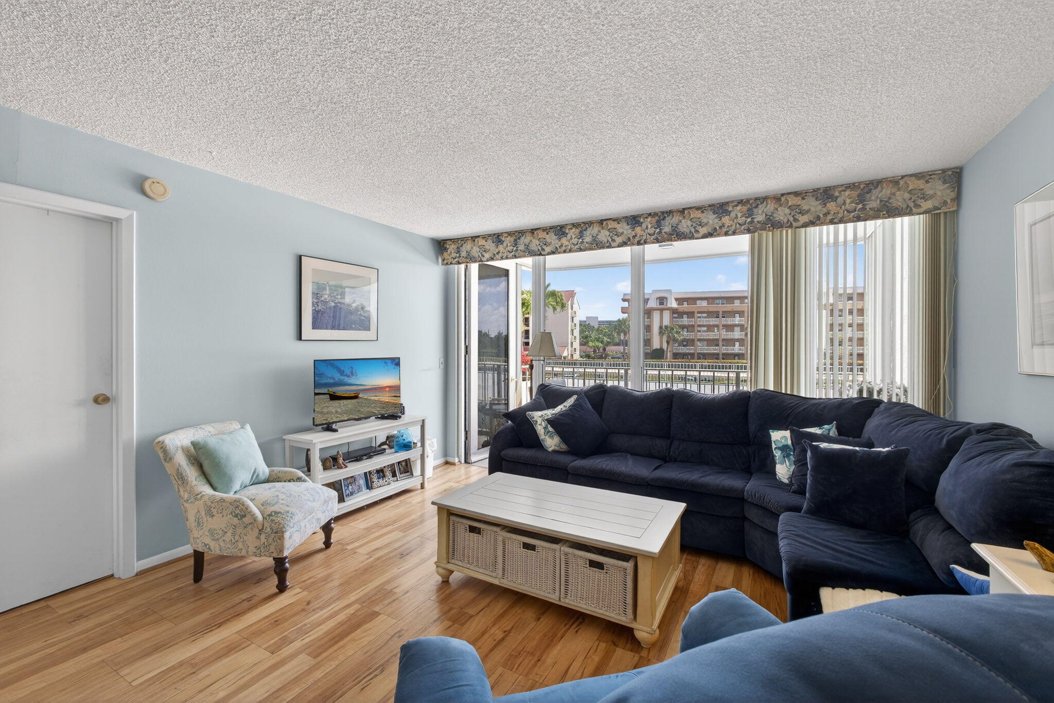 336 Golfview #207 North Palm Beach, FL 33408