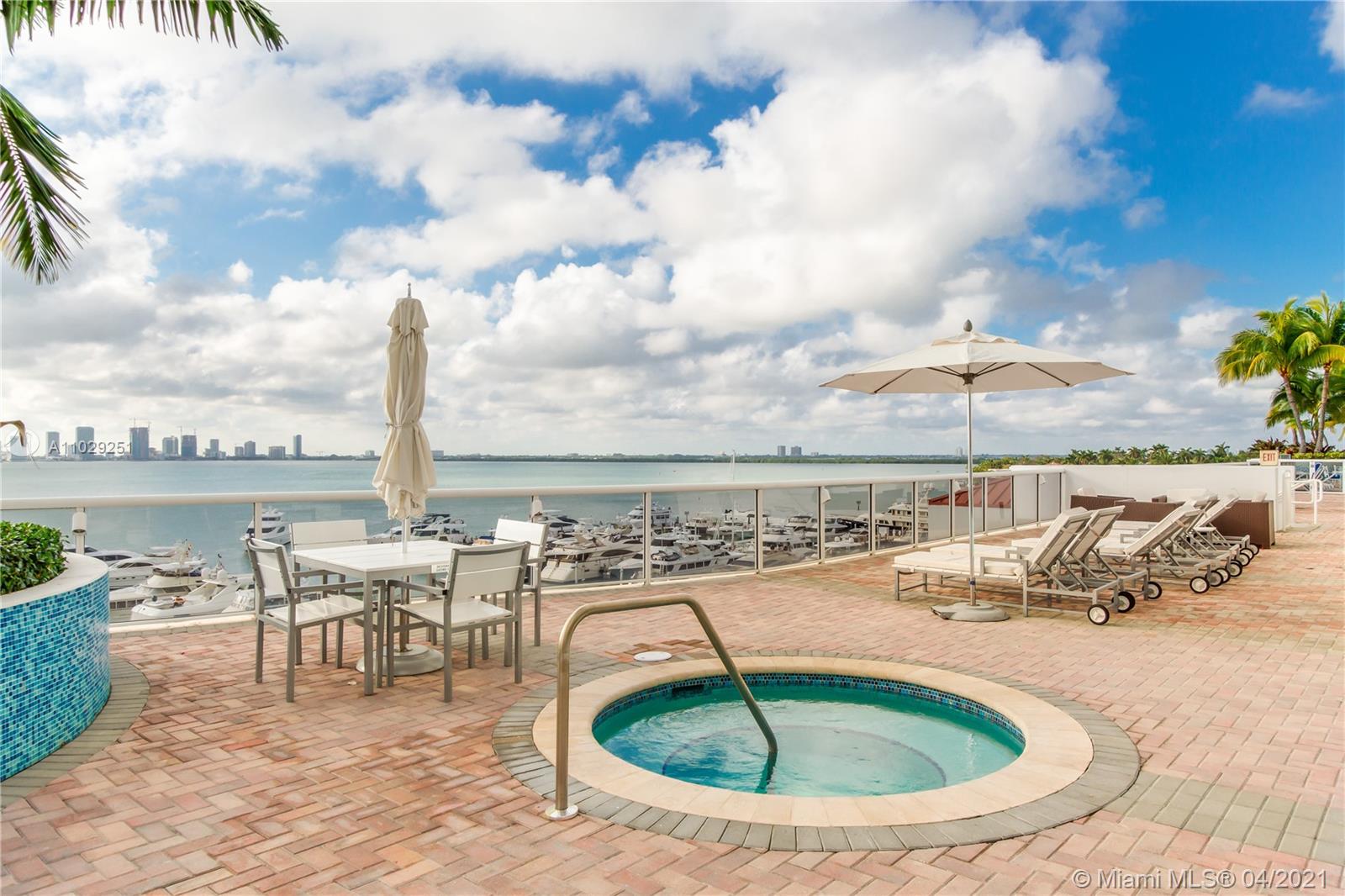 1800 Sunset Harbour Dr #1807 Miami Beach, FL 33139