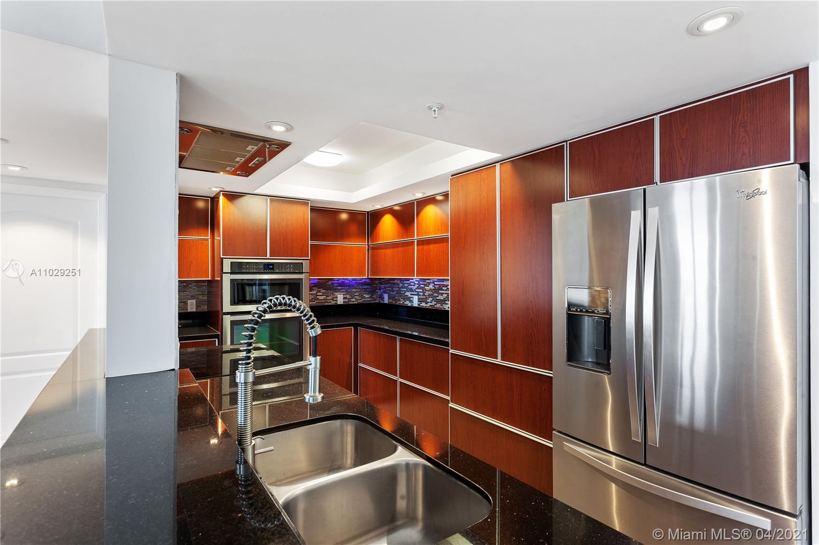 1800 Sunset Harbour Dr #1807 Miami Beach, FL 33139