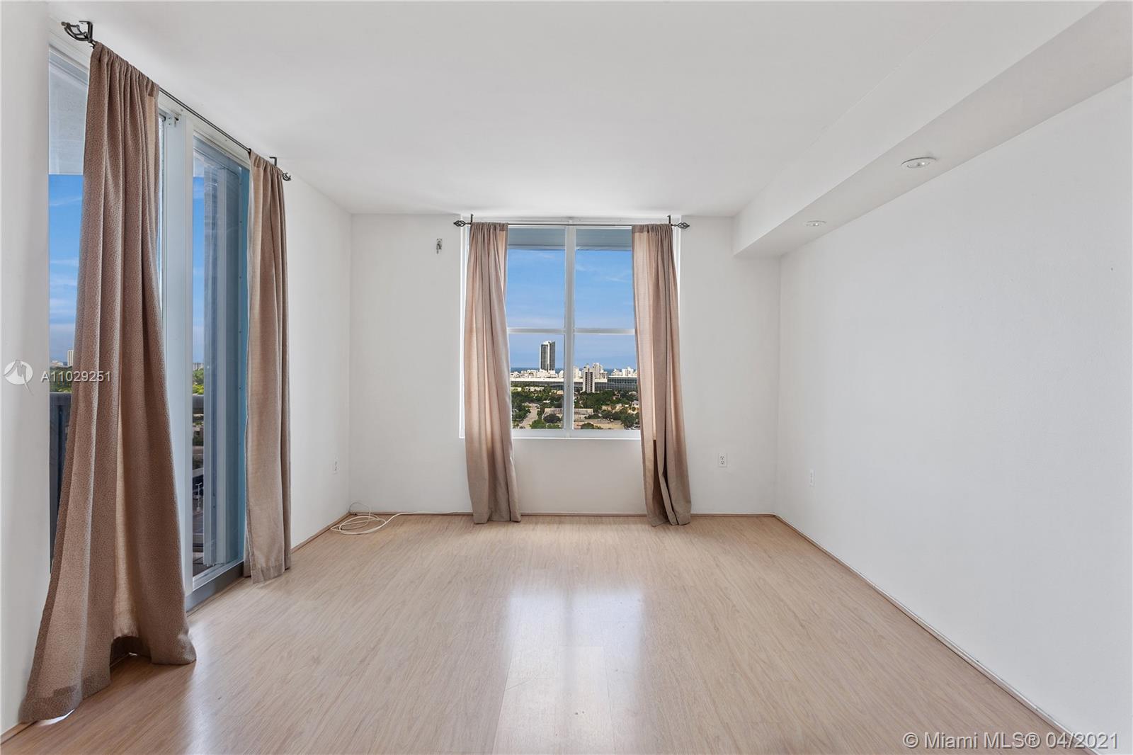 1800 Sunset Harbour Dr #1807 Miami Beach, FL 33139