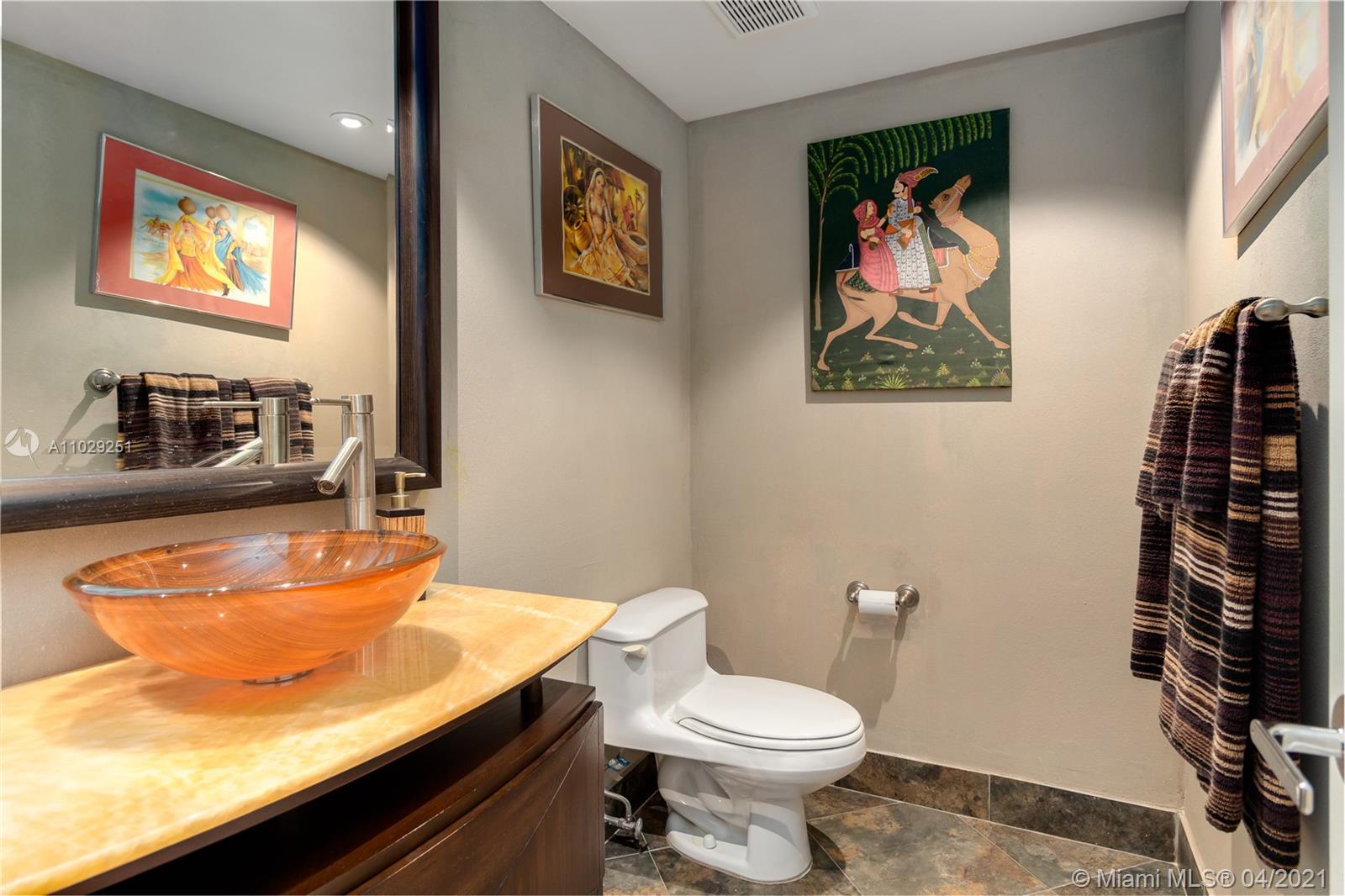 1800 Sunset Harbour Dr #1807 Miami Beach, FL 33139