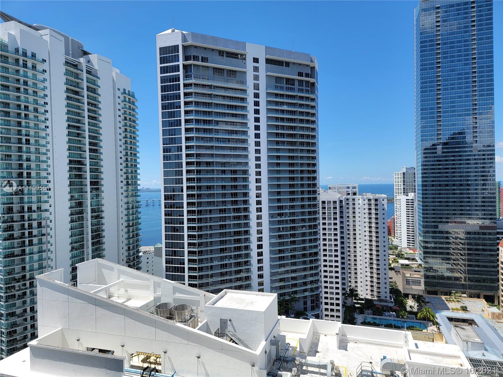 1200 Brickell Bay Dr #3515, Miami, FL 33131