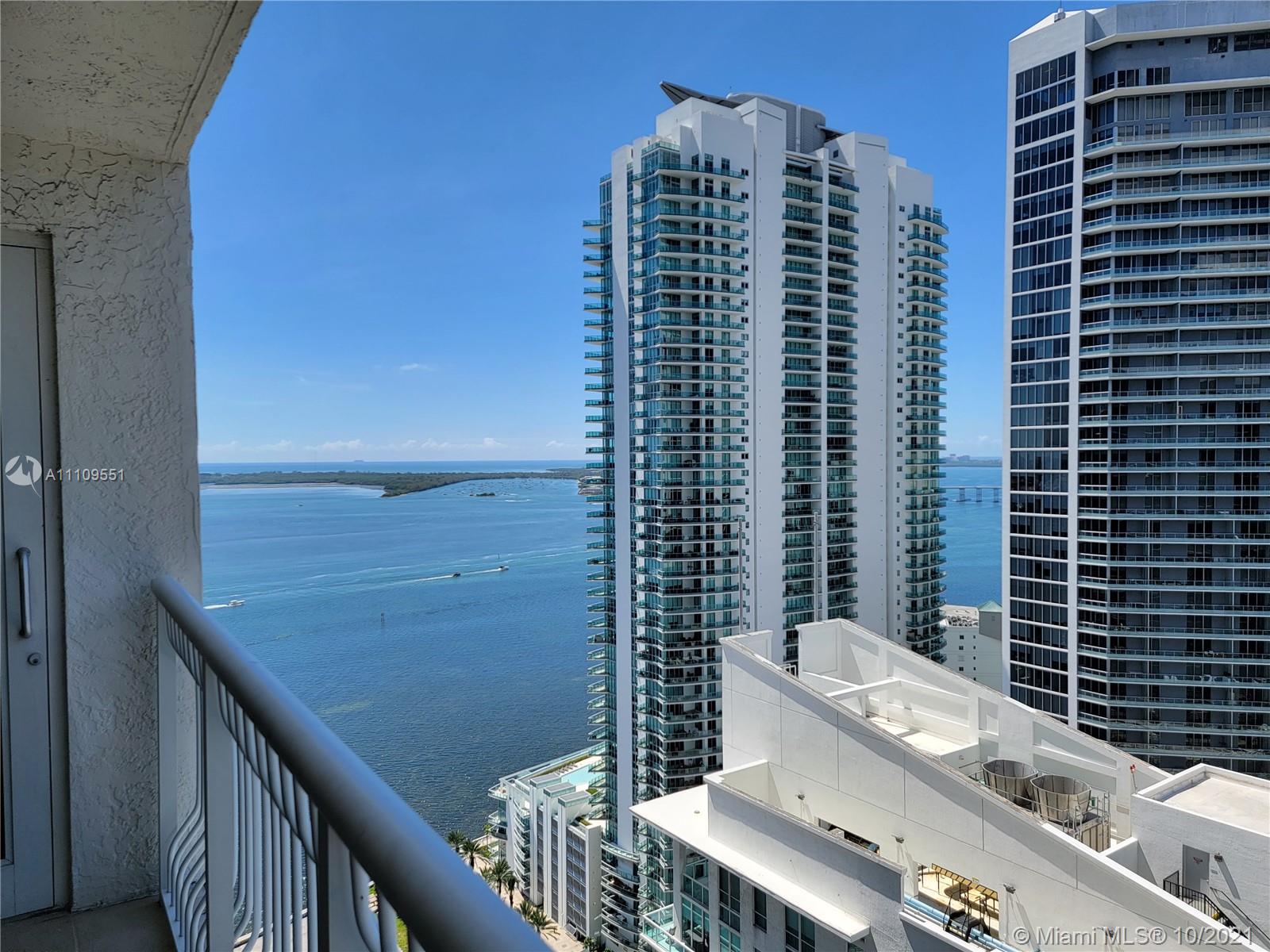 1200 Brickell Bay Dr #3515, Miami, FL 33131