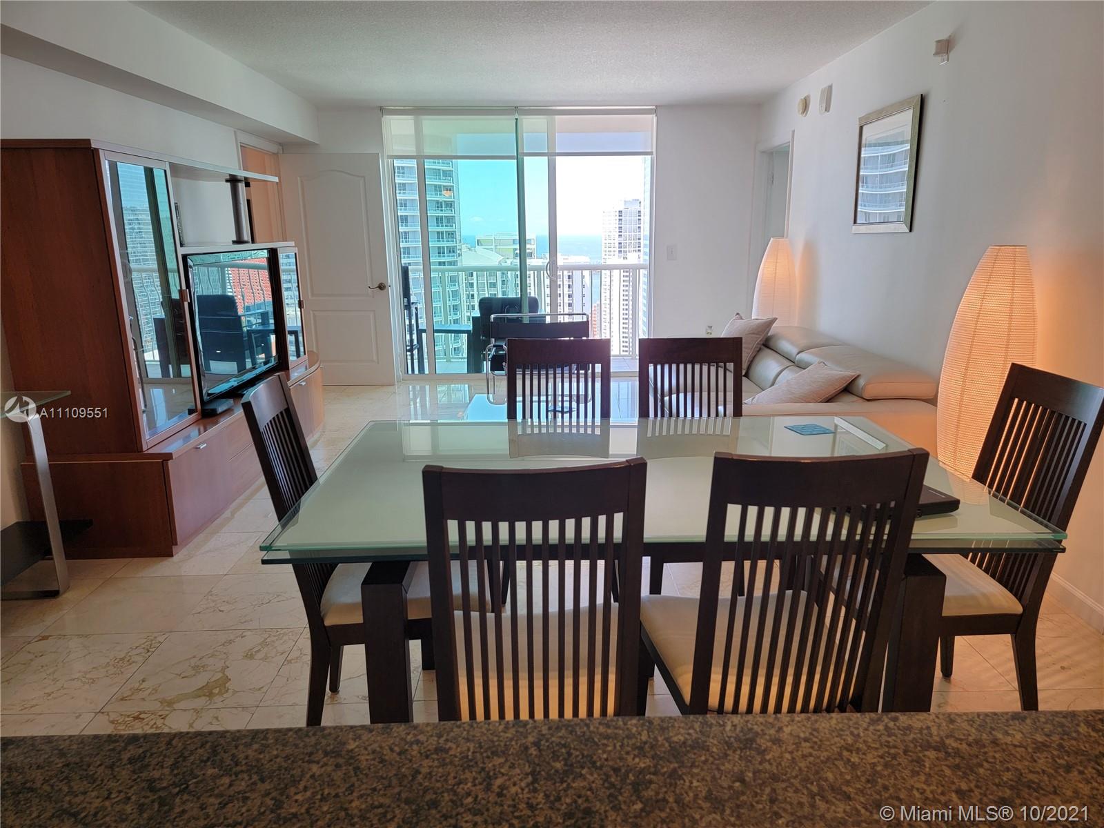 1200 Brickell Bay Dr #3515, Miami, FL 33131