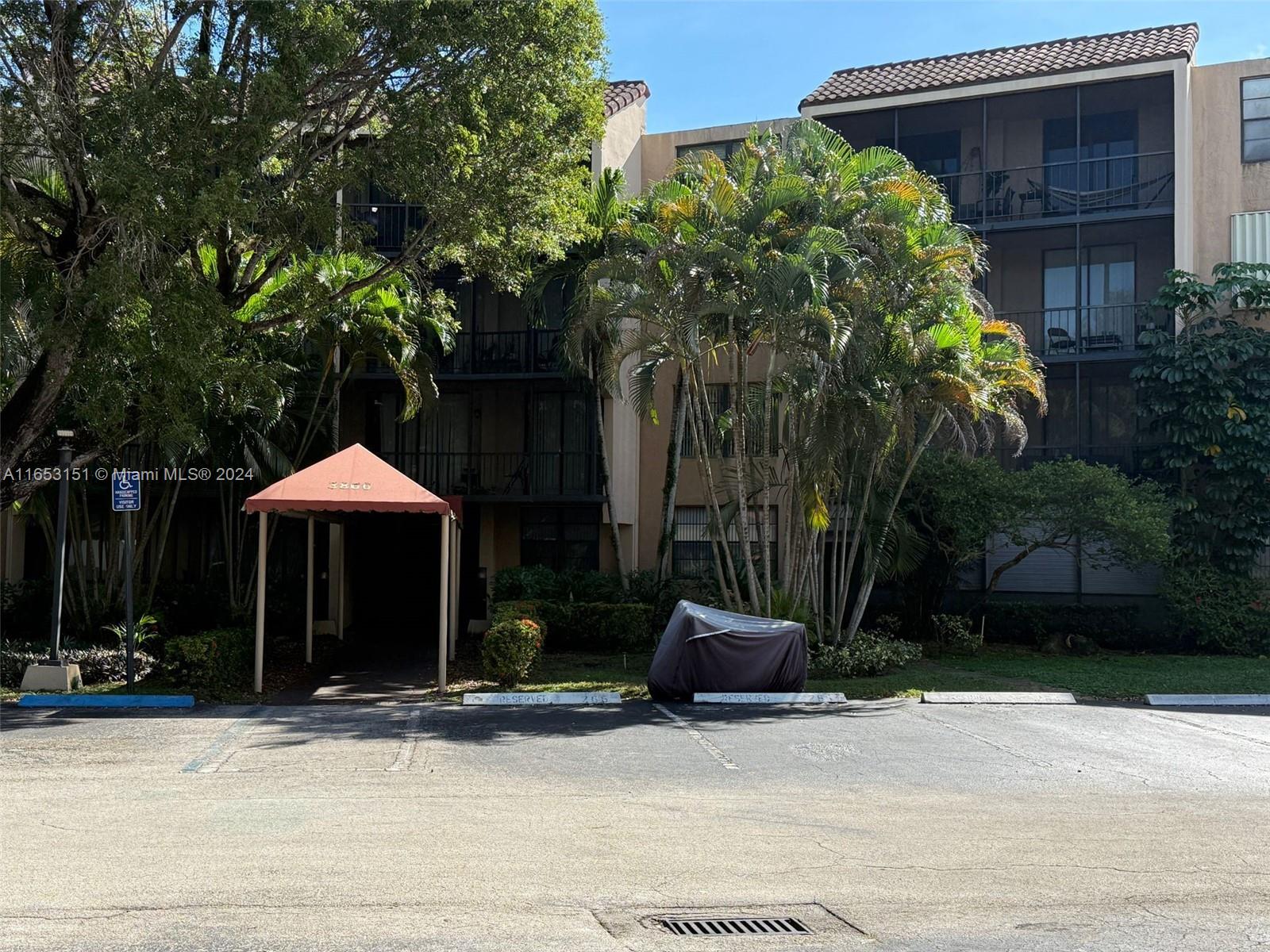 Casa de Condomínio