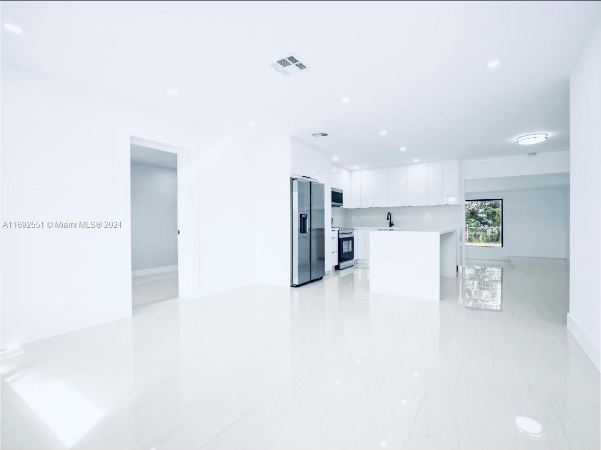 3401 NW 188th St