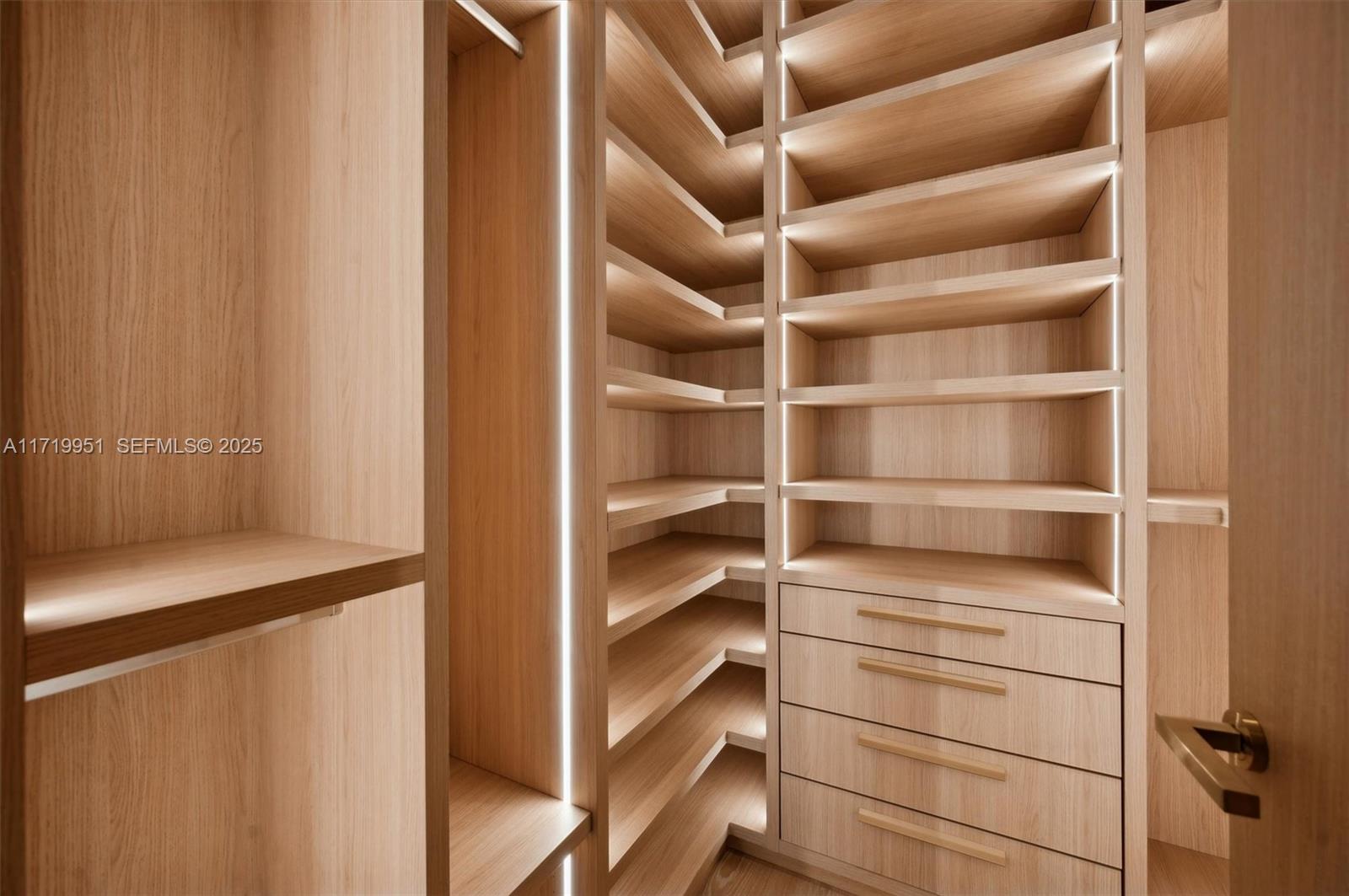 424 W Rivo Alto Dr Miami Beach, FL 33139