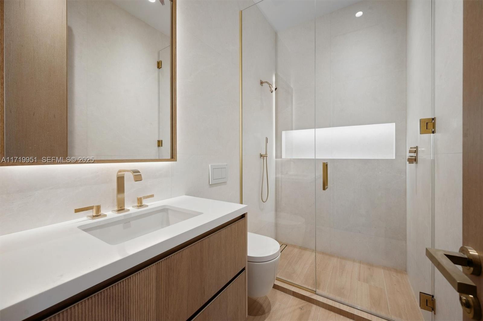 424 W Rivo Alto Dr Miami Beach, FL 33139