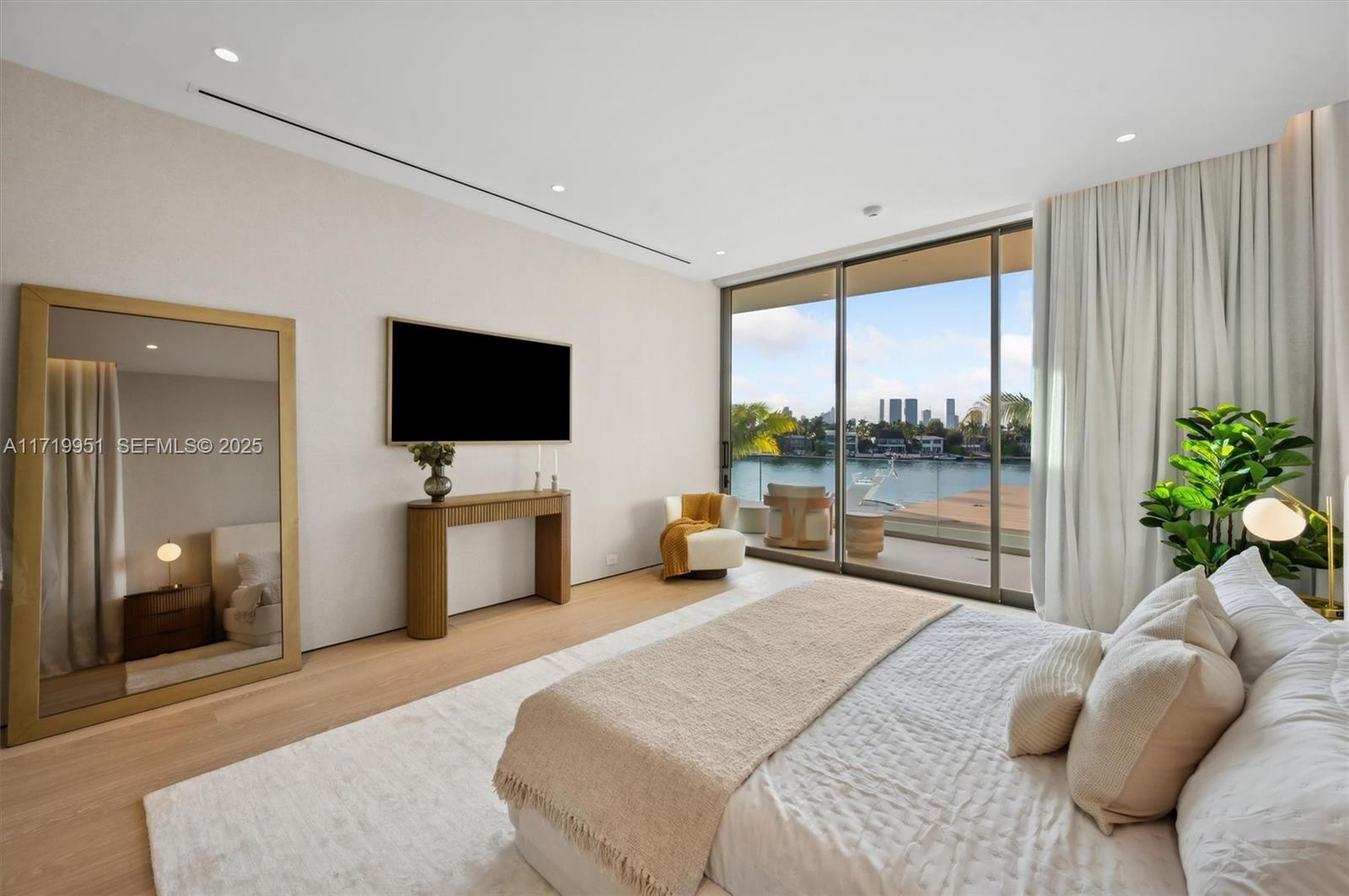 424 W Rivo Alto Dr Miami Beach, FL 33139